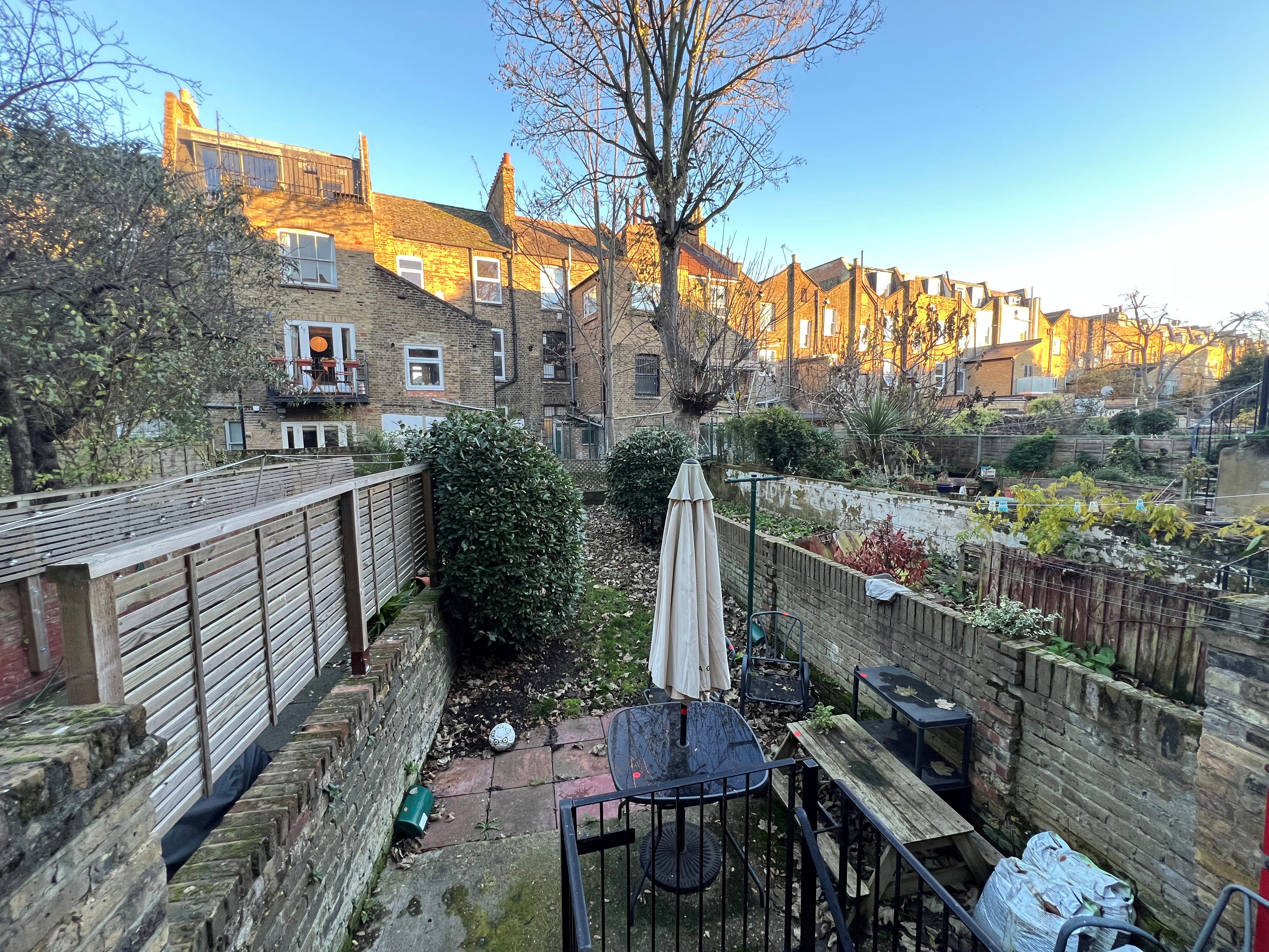 96 Cricketfield Road, Clapton, London E5 8NS