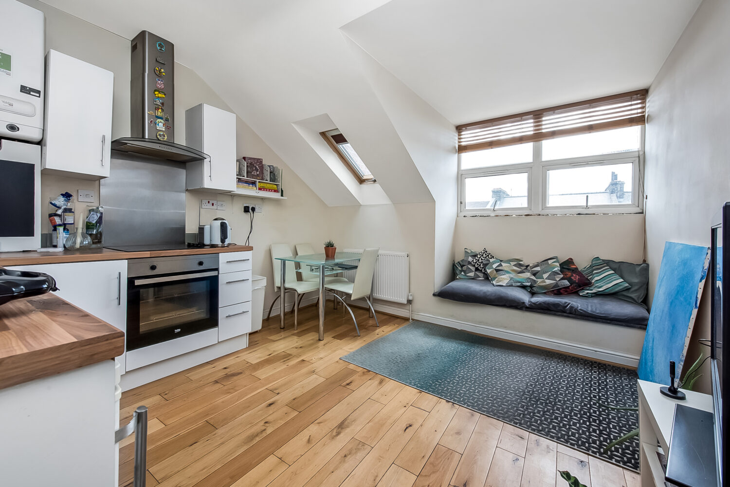 Flat 4, 77 Westow Hill, London SE19 1TX