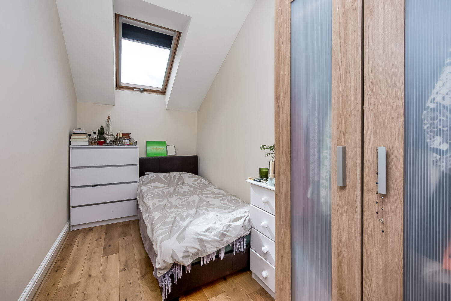 Flat 4, 77 Westow Hill, London SE19 1TX