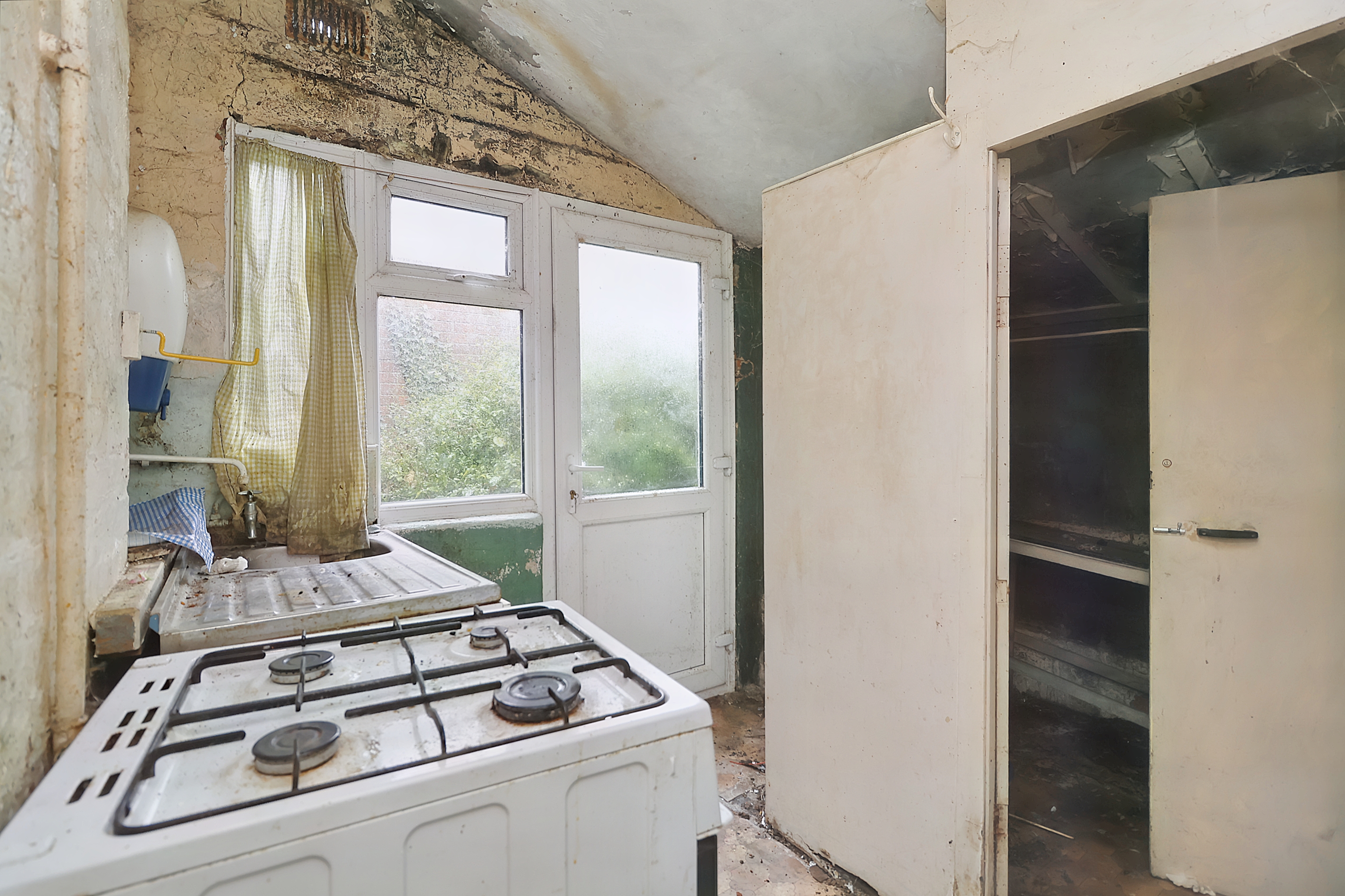 93 Abbotsbury Road, Weymouth, Dorset, DT4 0JU