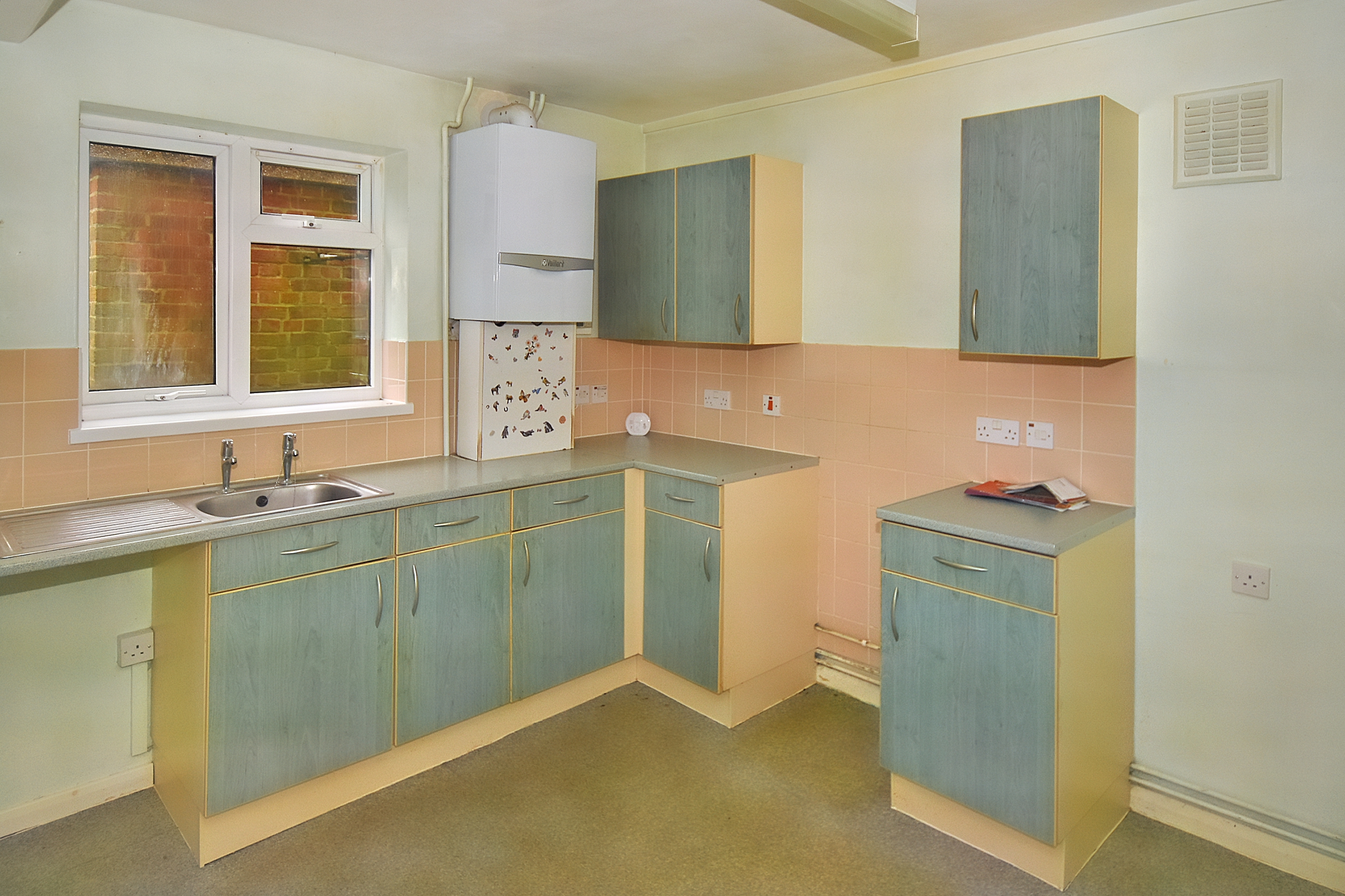 31 Vinson Road, Liss, GU33 7NE