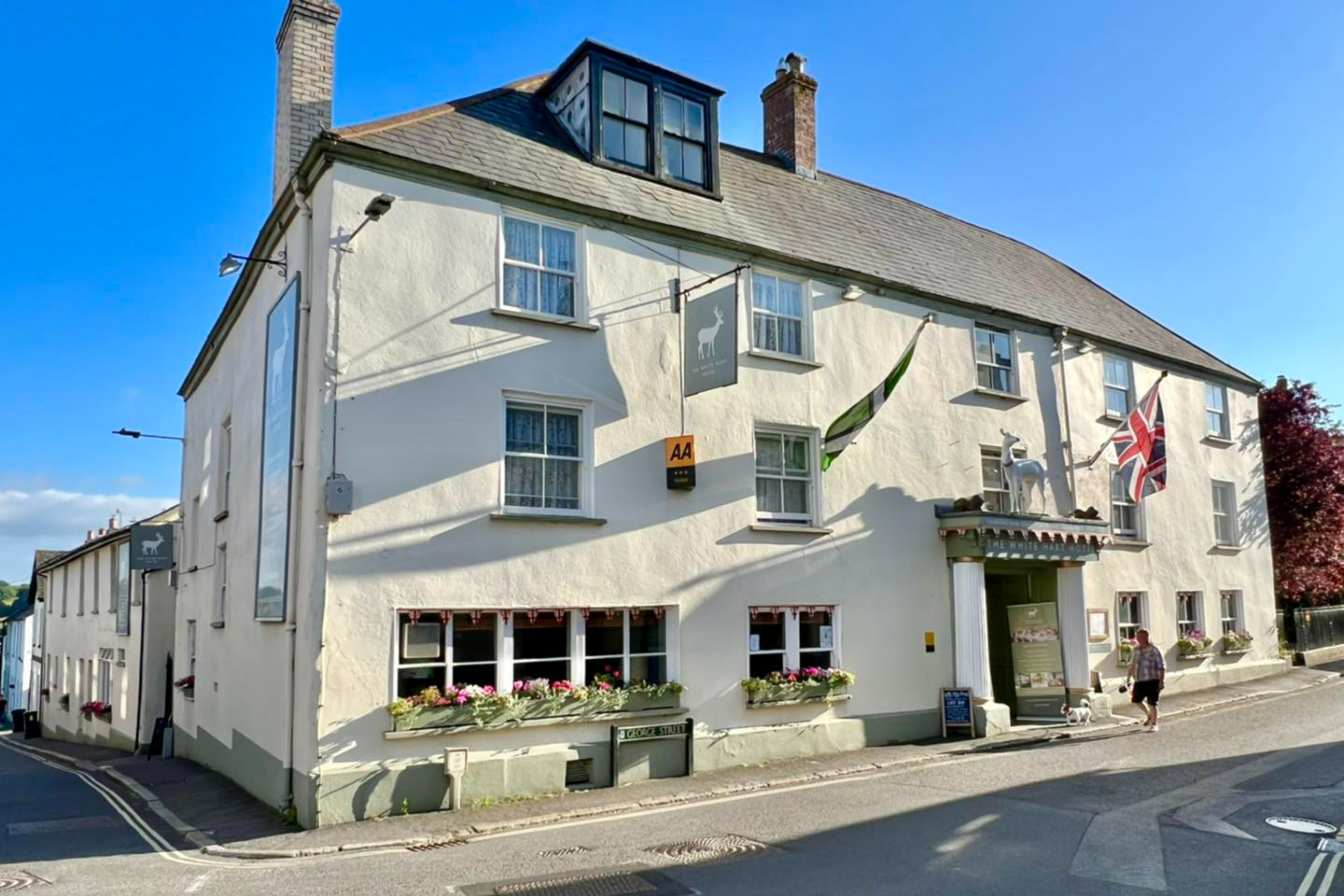 The White Hart Hotel, The Square, Moretonhampstead, Dartmoor, TQ13 8NF