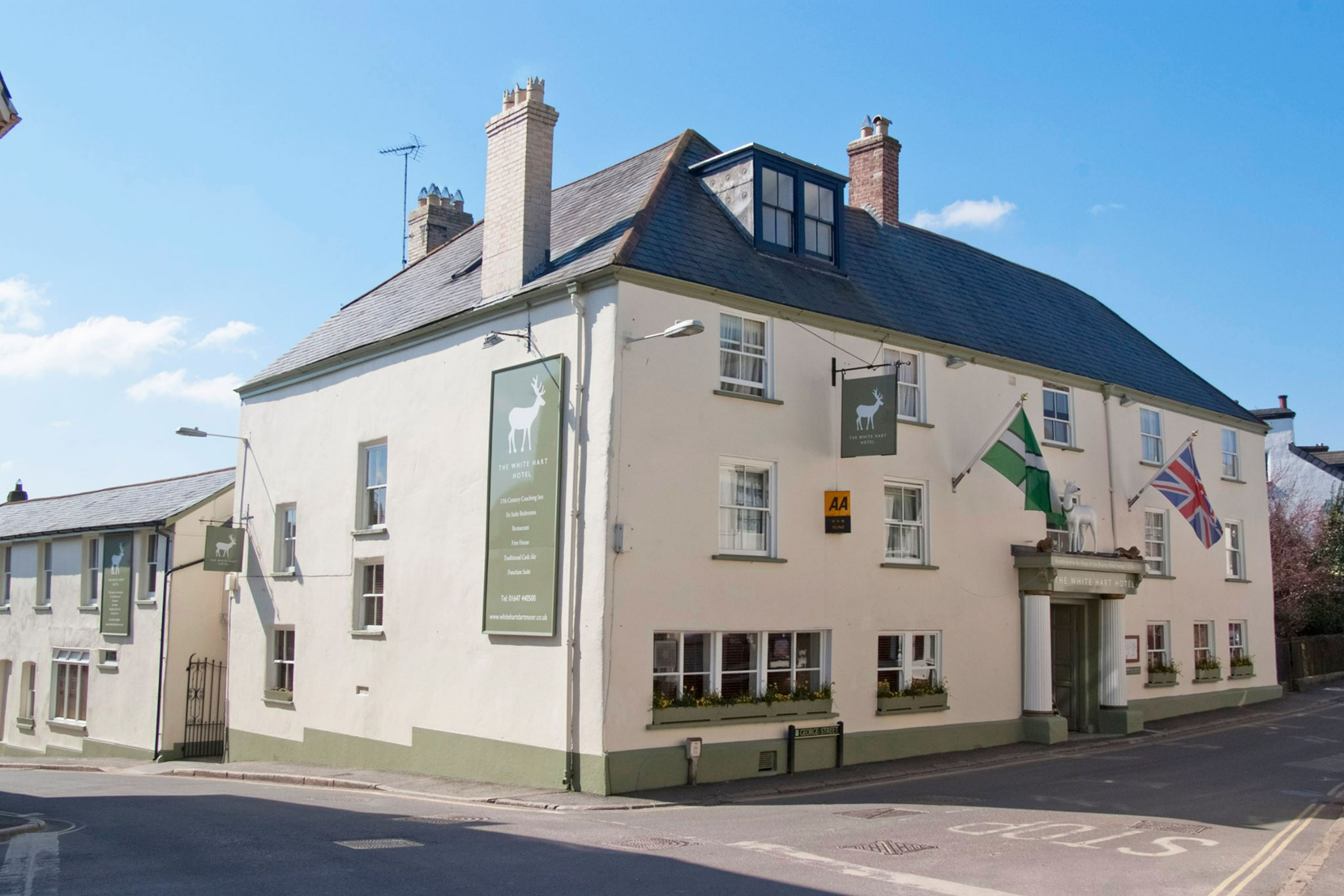 The White Hart Hotel, The Square, Moretonhampstead, Dartmoor, TQ13 8NF