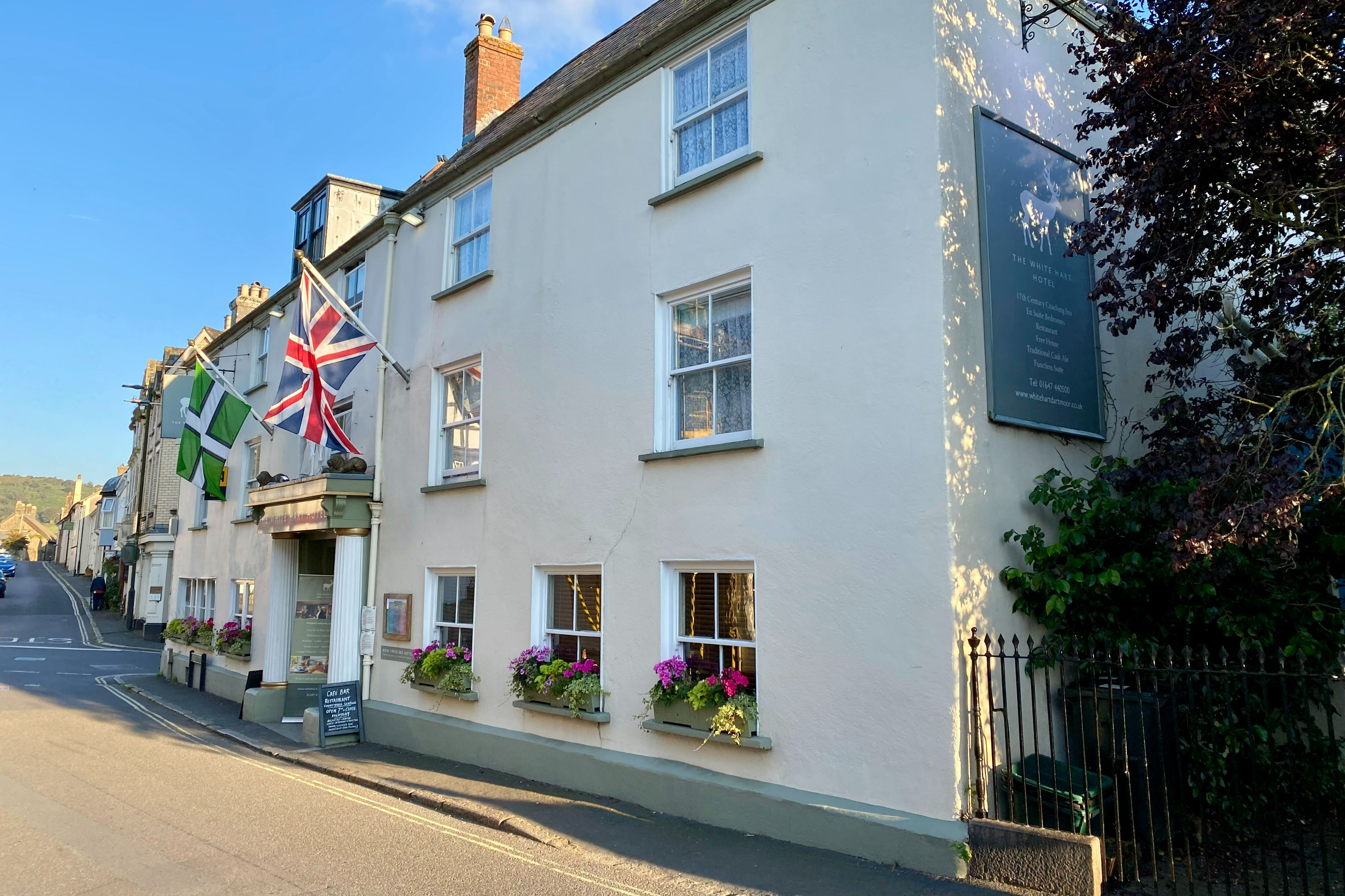 The White Hart Hotel, The Square, Moretonhampstead, Dartmoor, TQ13 8NF