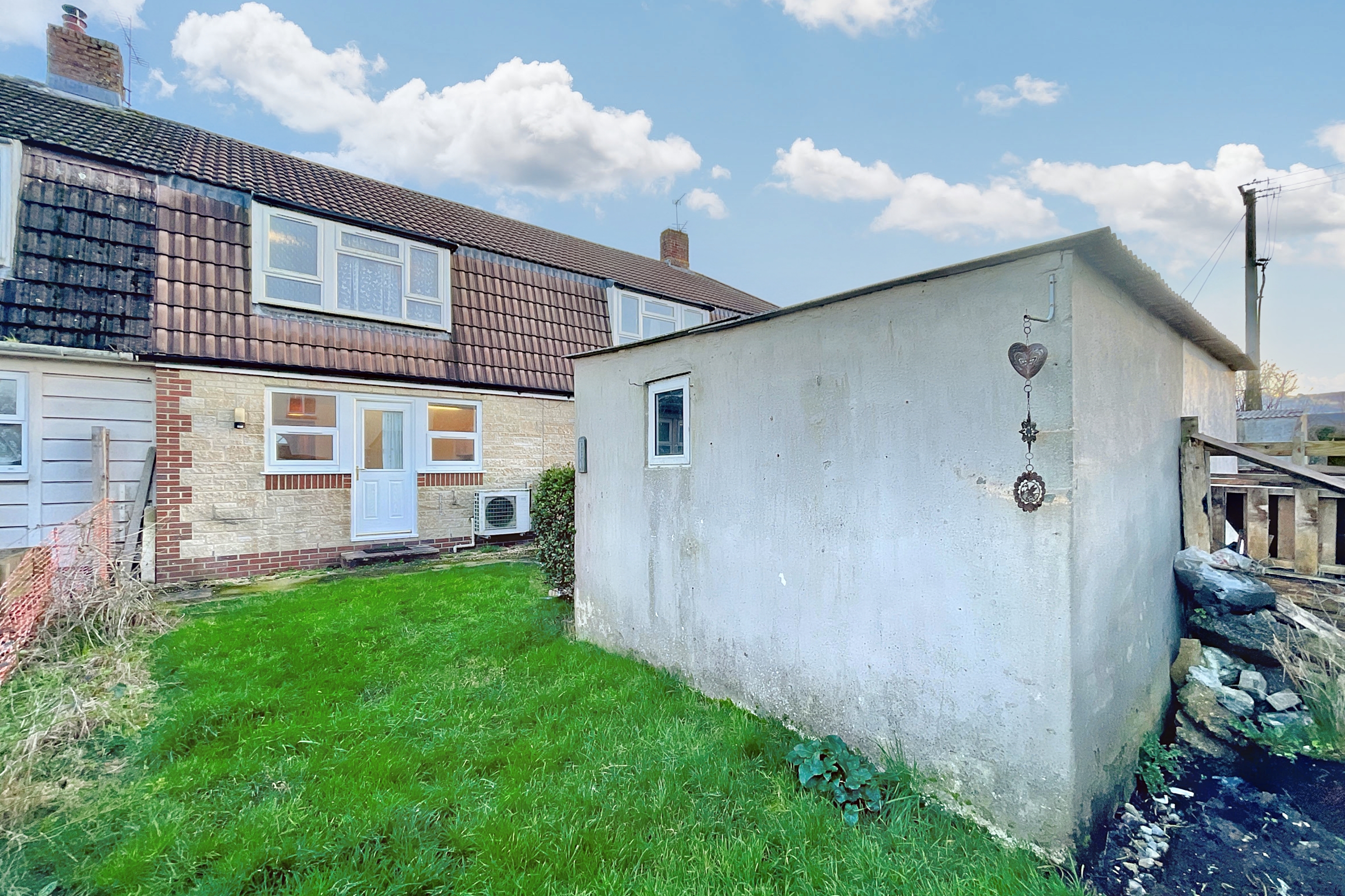 18 West Street, Templecombe, Somerset, BA8 0LG
