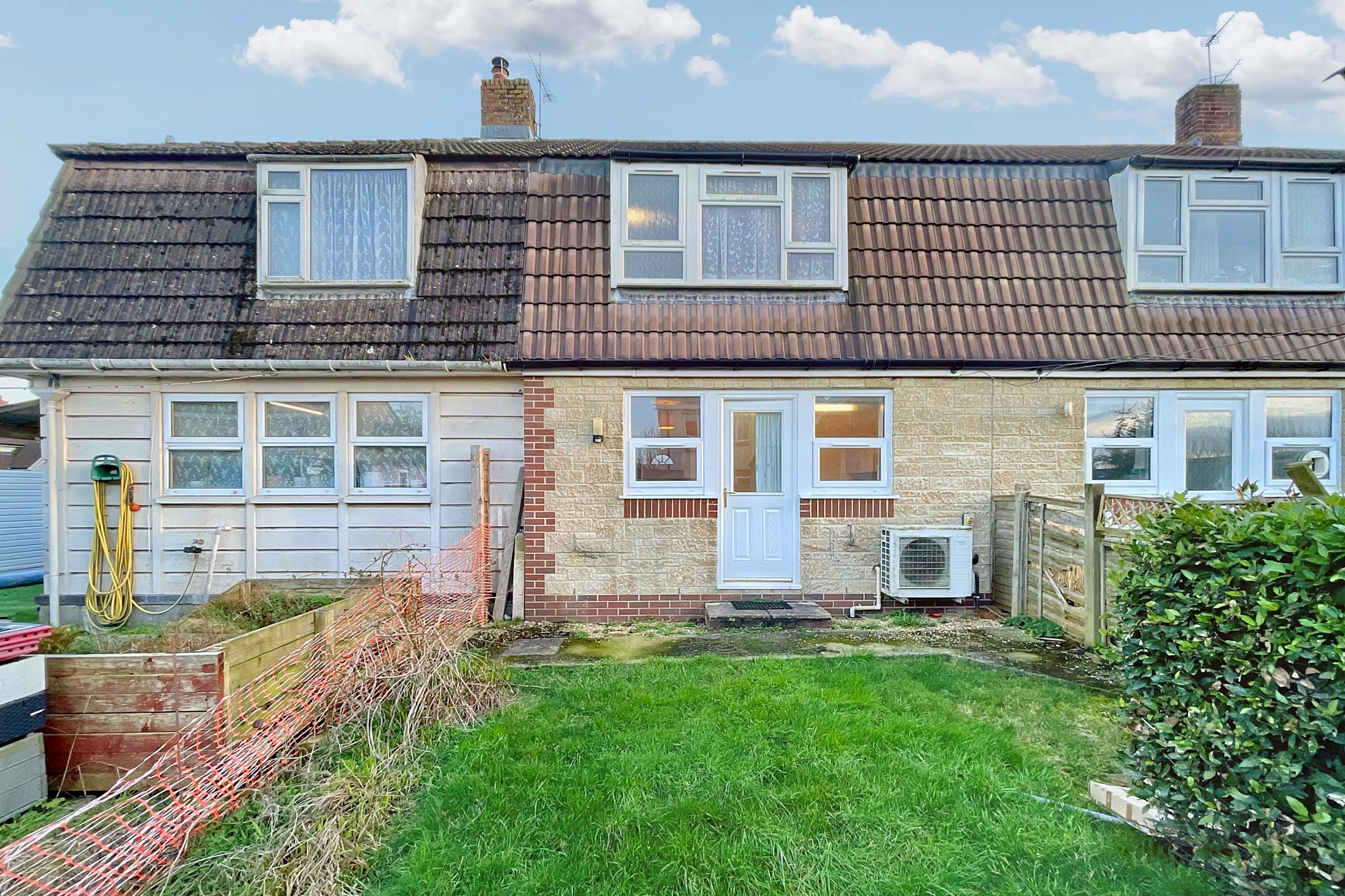 18 West Street, Templecombe, Somerset, BA8 0LG