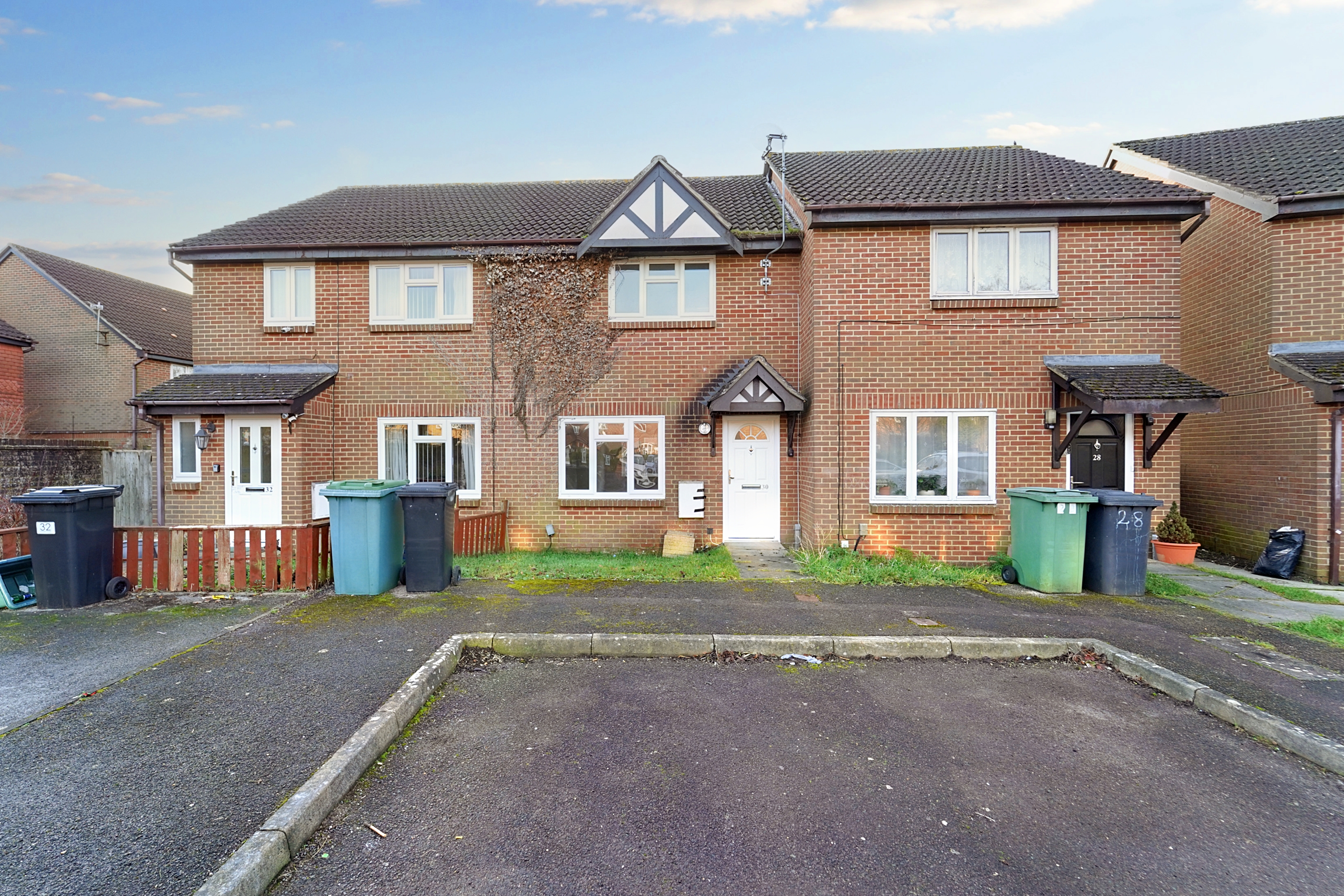 30 Gower Close, Southview, Basingstoke, RG21 5GX