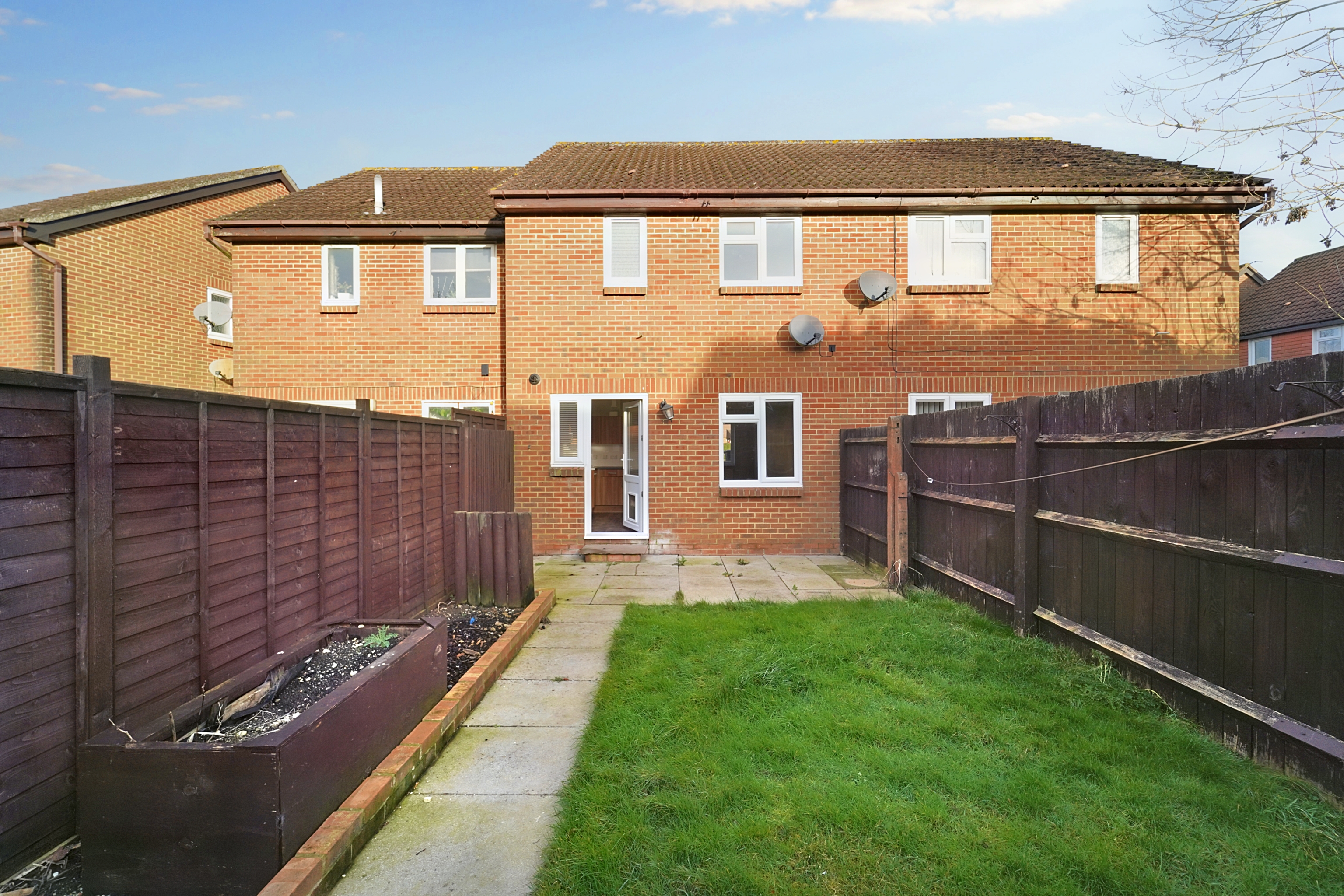 30 Gower Close, Southview, Basingstoke, RG21 5GX