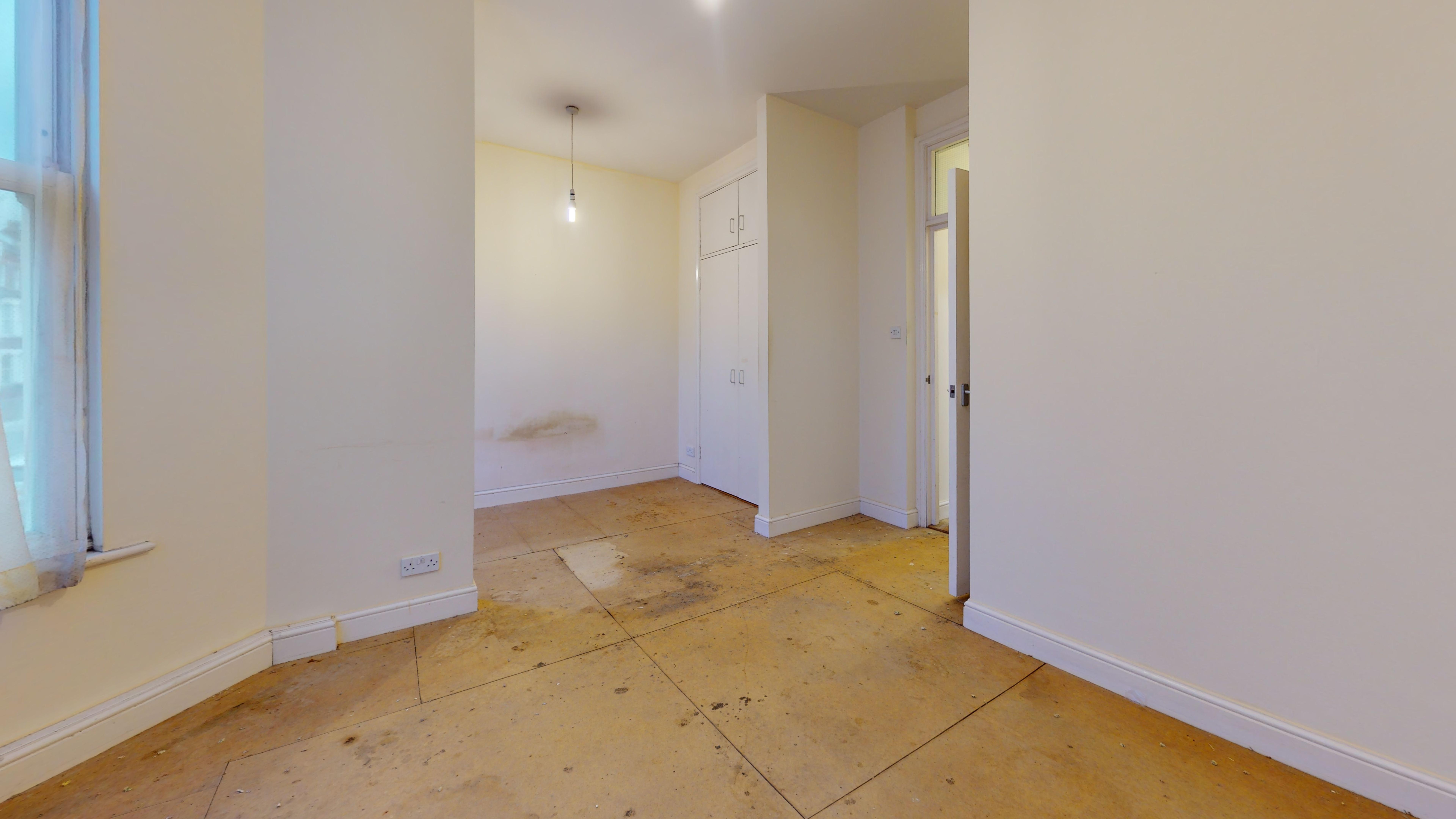 Flat B 153 Bravington Road, Maida Vale, London, W9 3AT