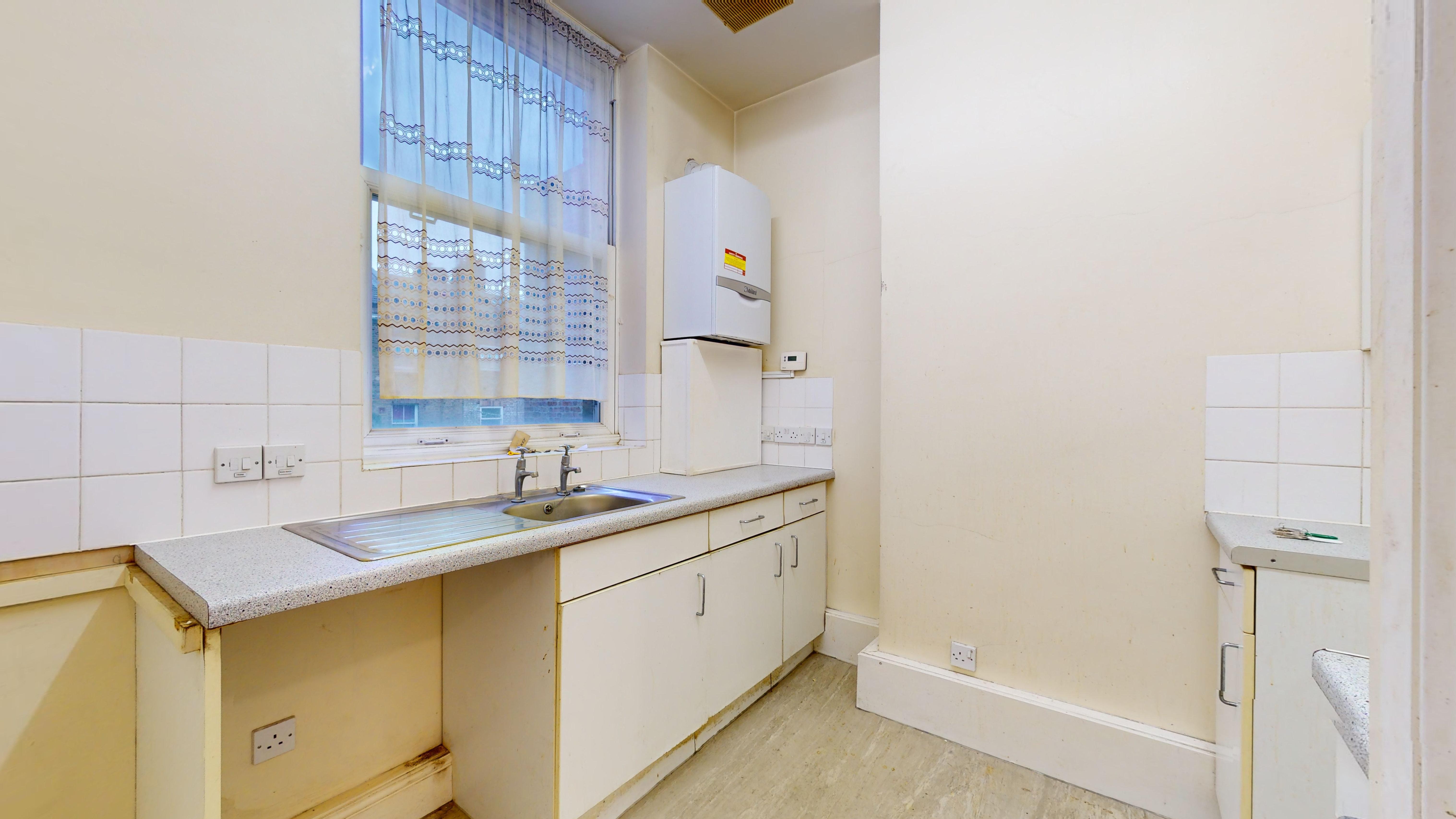 Flat B 153 Bravington Road, Maida Vale, London, W9 3AT