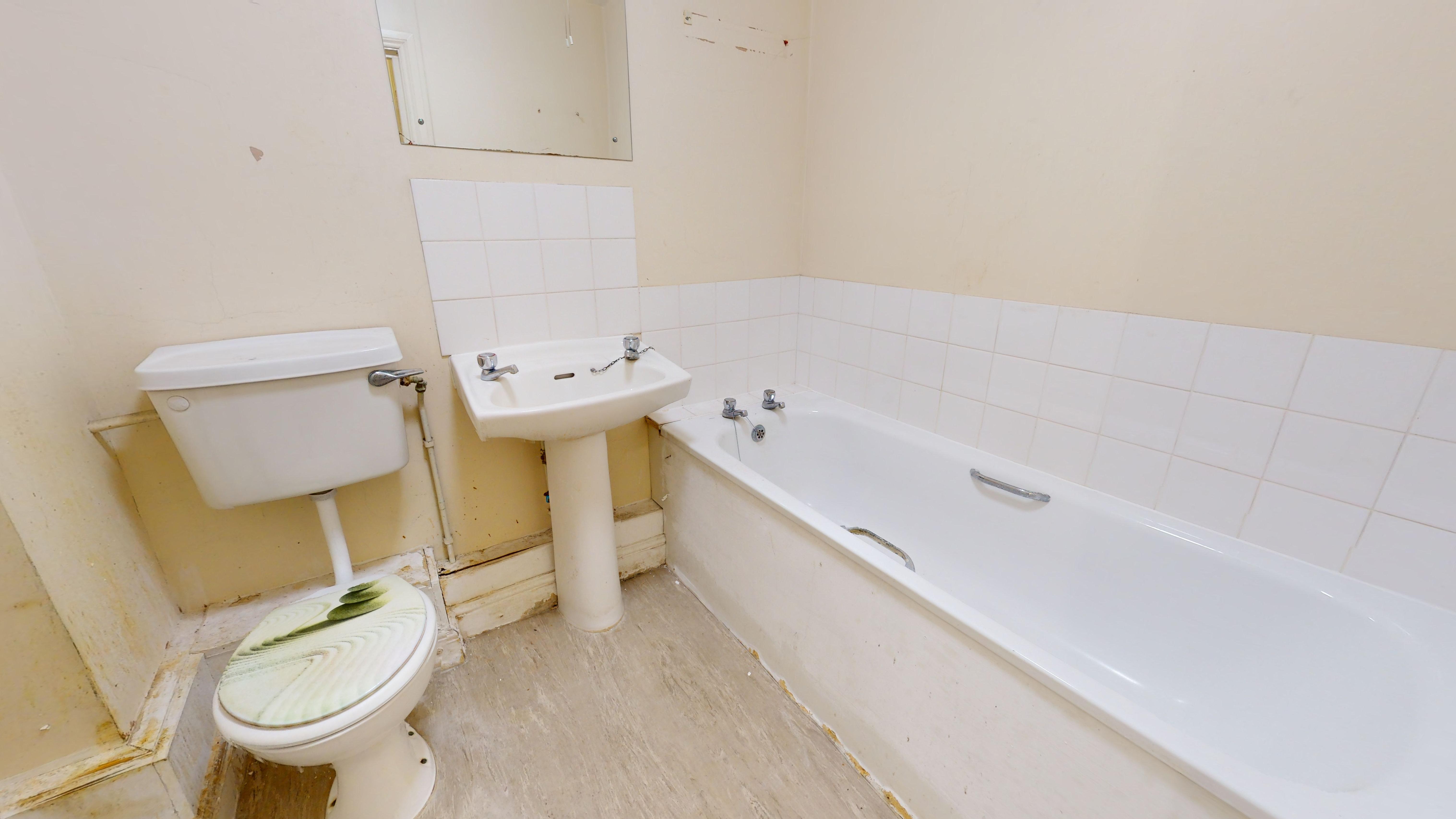 Flat B 153 Bravington Road, Maida Vale, London, W9 3AT