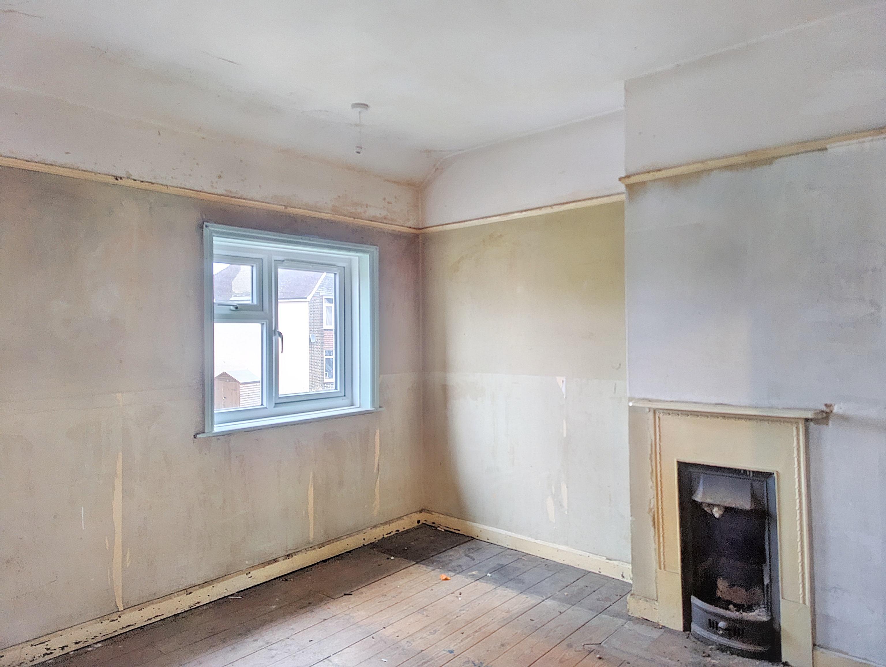 43 Innes Road, Horsham, West Sussex, RH12 4JQ