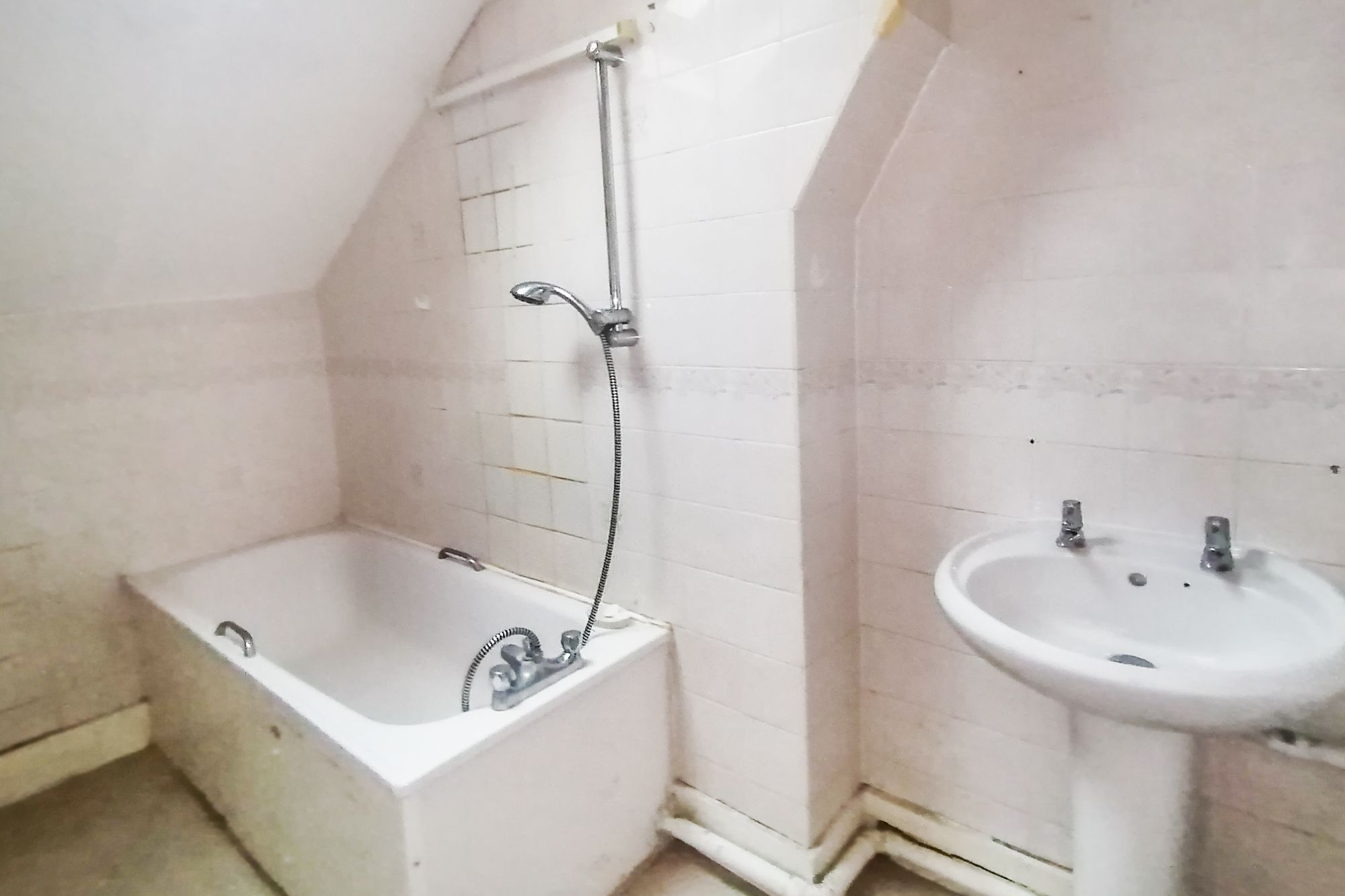 Flat C, 7 St Marys Road, Harlesden, London, NW10 4AL