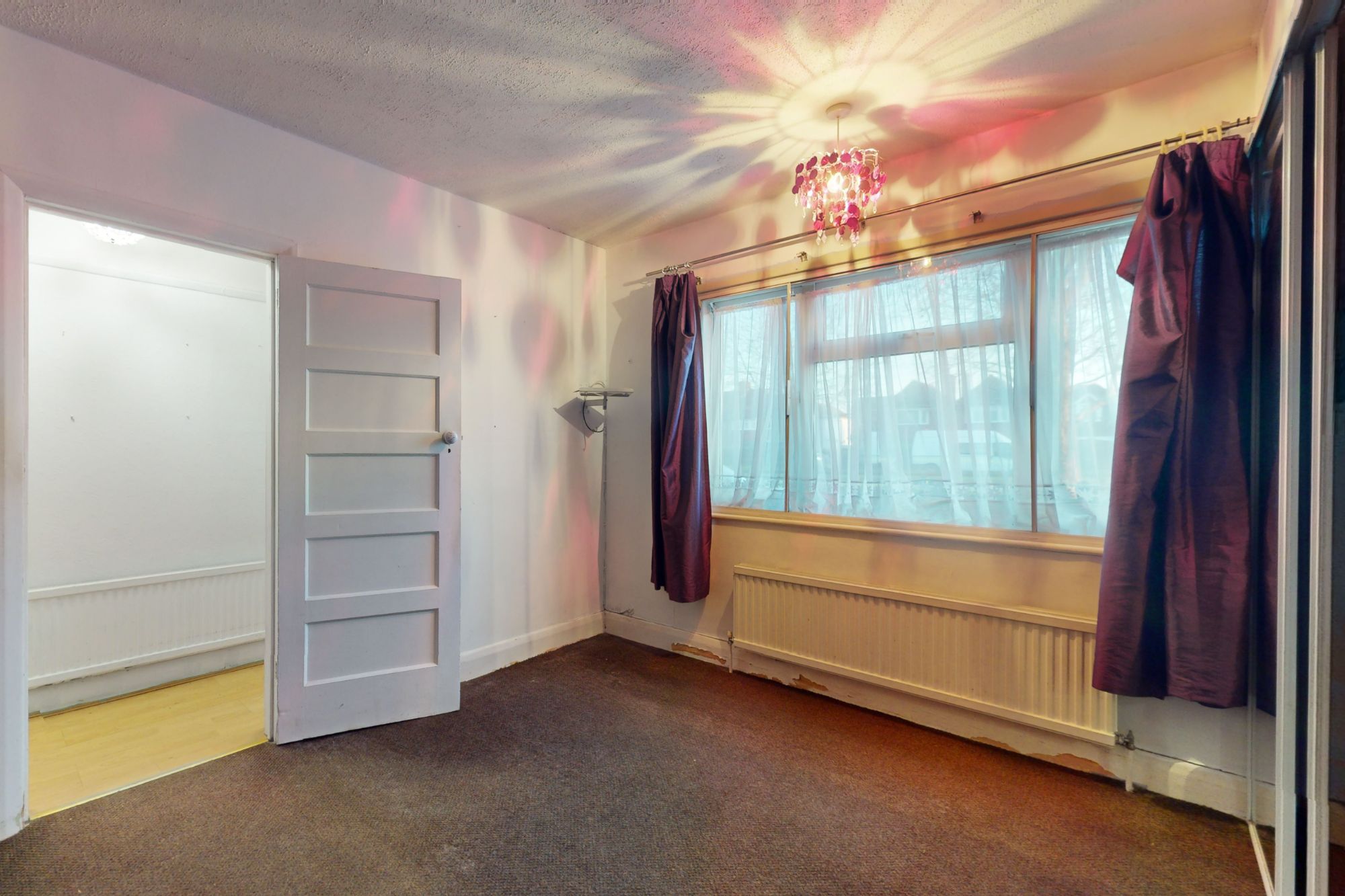Ground Floor Flat, 421 Chertsey Road, Whitton, Twickenham, TW2 6LS