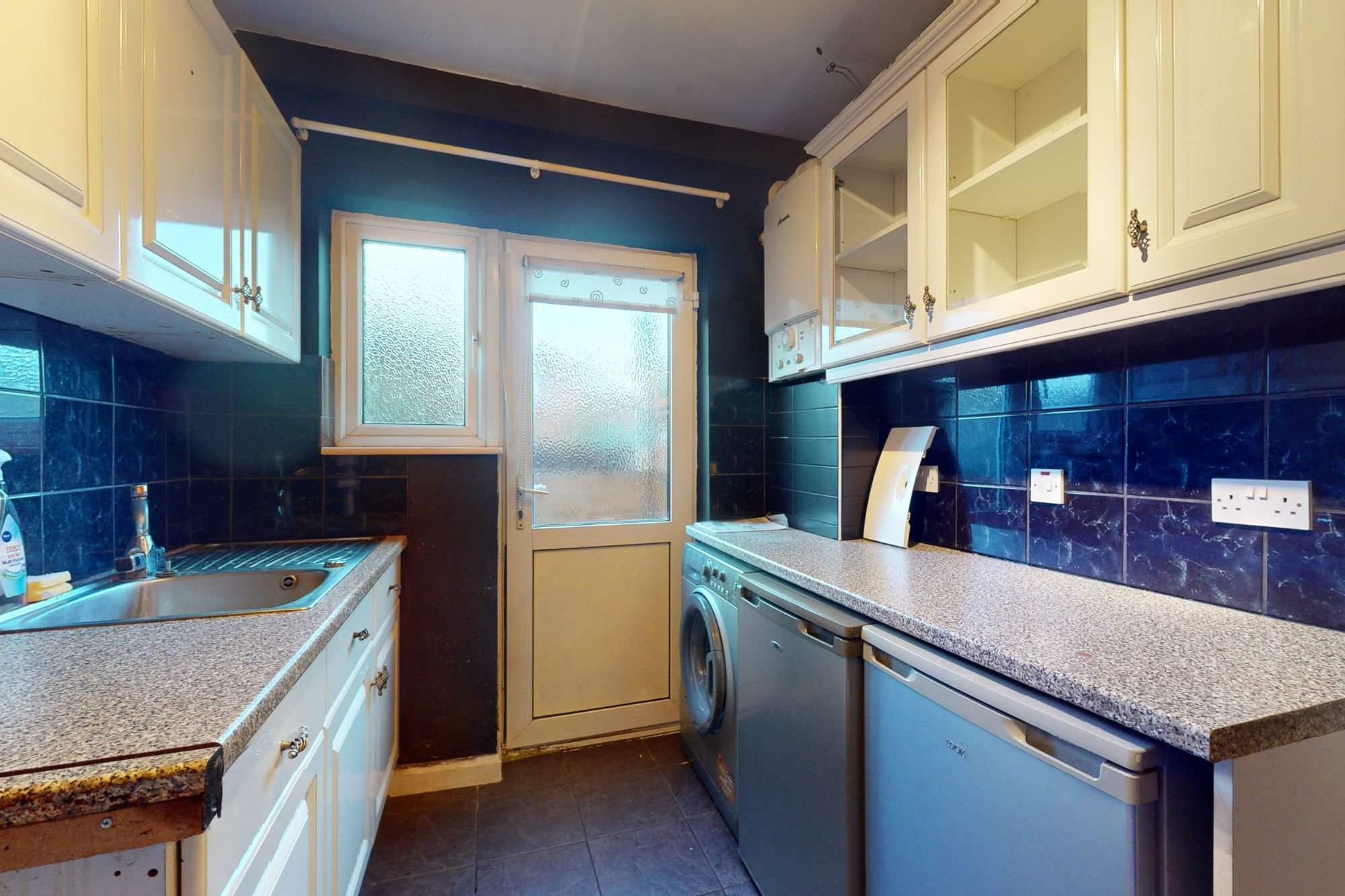 Ground Floor Flat, 421 Chertsey Road, Whitton, Twickenham, TW2 6LS