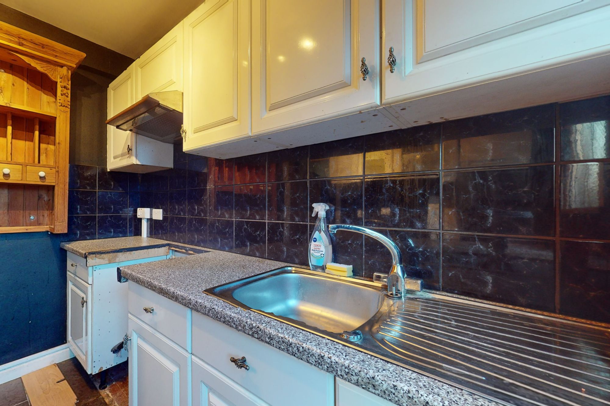 Ground Floor Flat, 421 Chertsey Road, Whitton, Twickenham, TW2 6LS