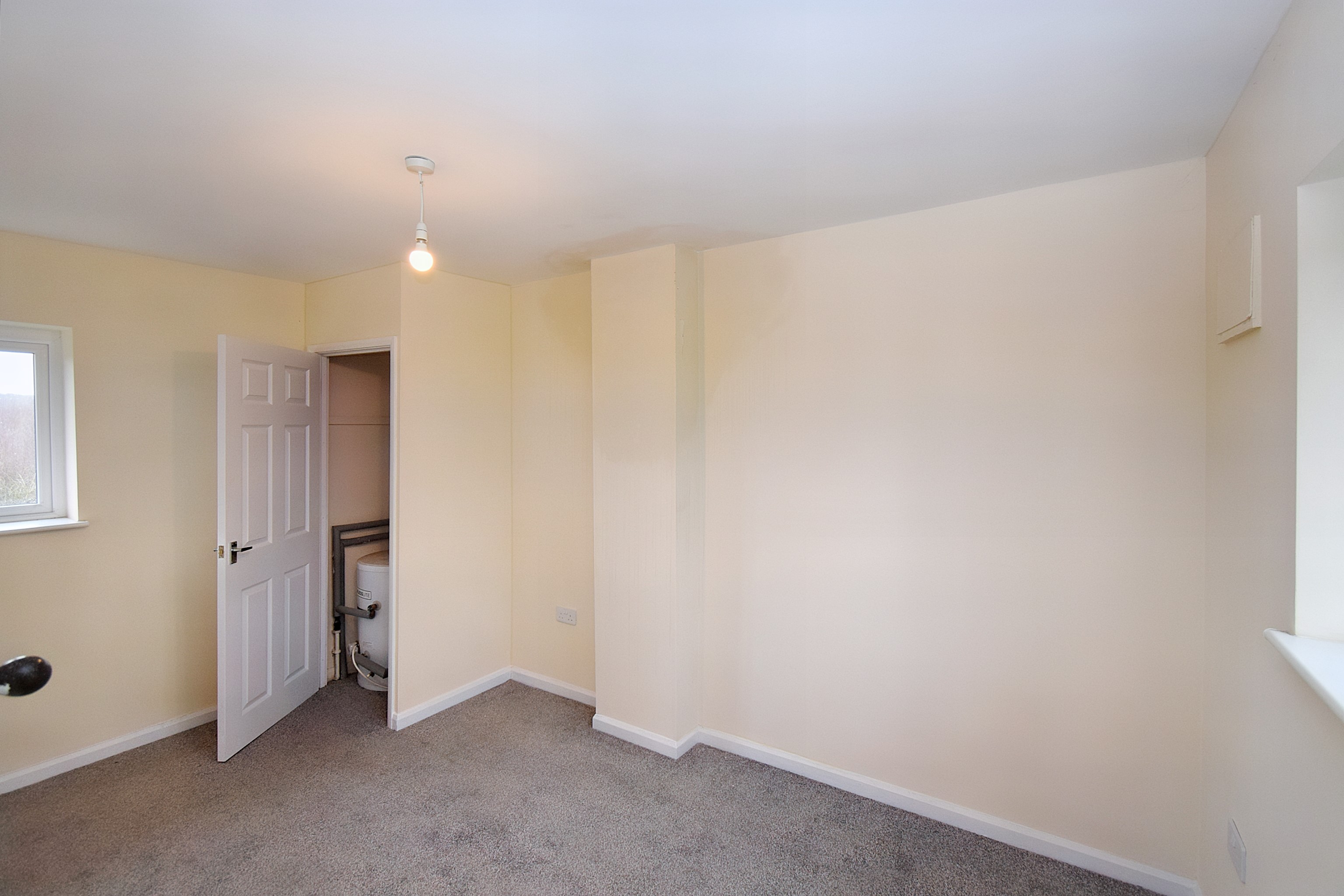 218 Spring Cottage Road, Overseal, Swadlincote, DE12 6ND