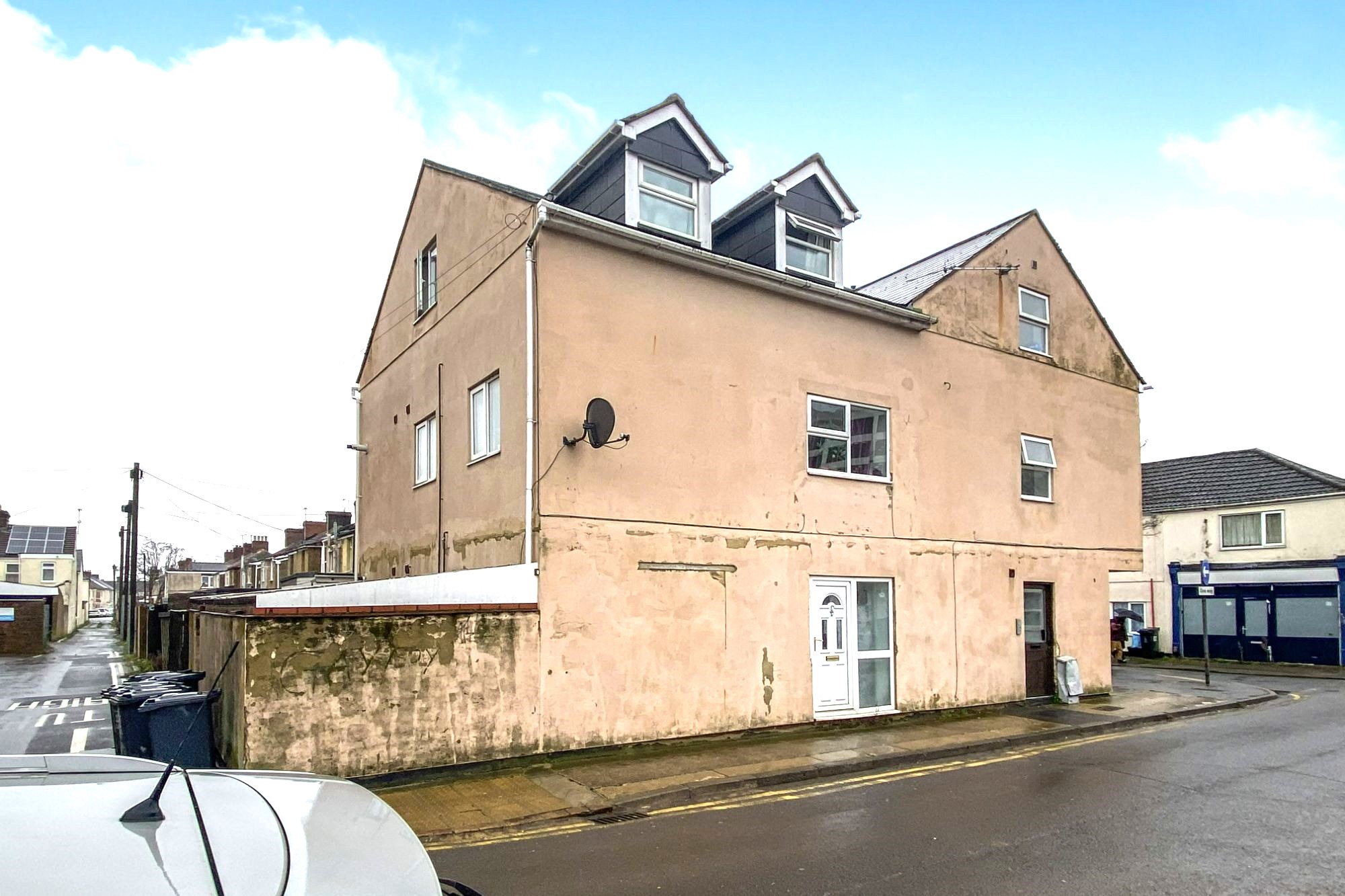 Flats A - F, 2 Aylesbury House, Swindon SN1 1AE
