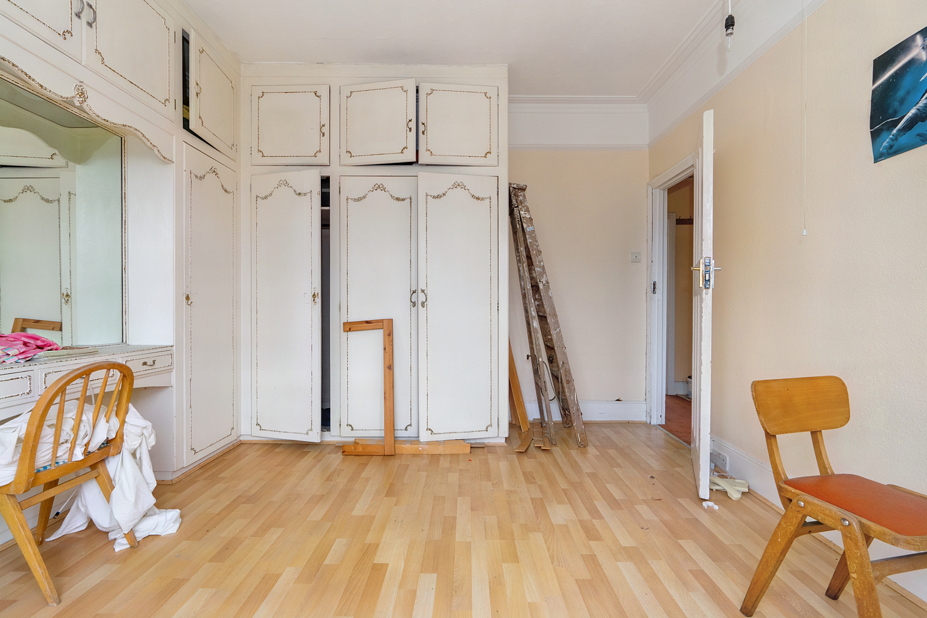 43 Hazelwood Lane, Palmers Green, London, N13 5EZ