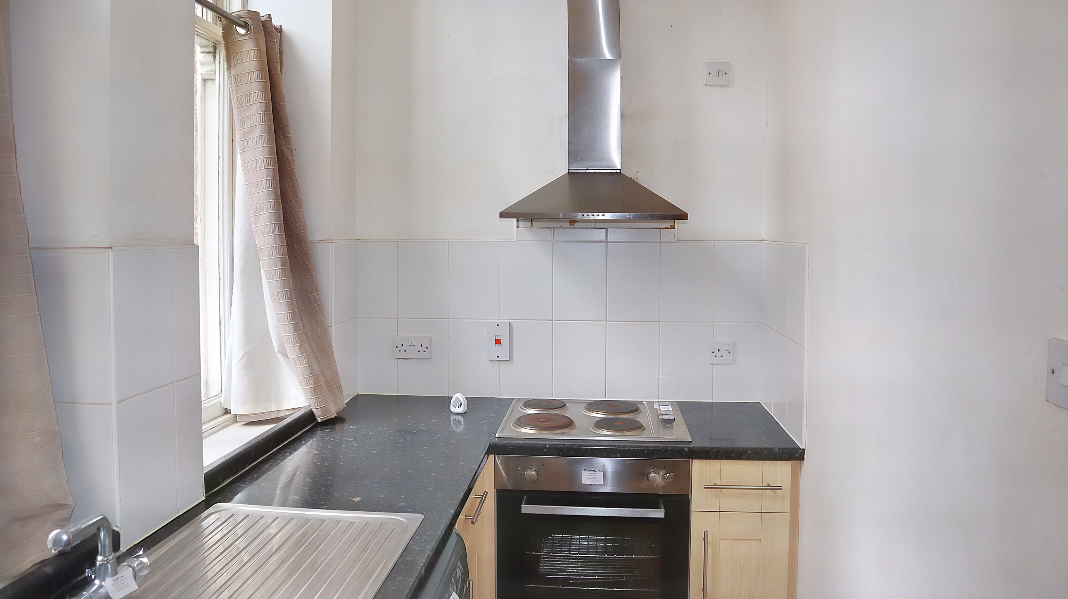 Flat 12 Howgate House, 3 Wellington Road, Dewsbury WF13 1HF