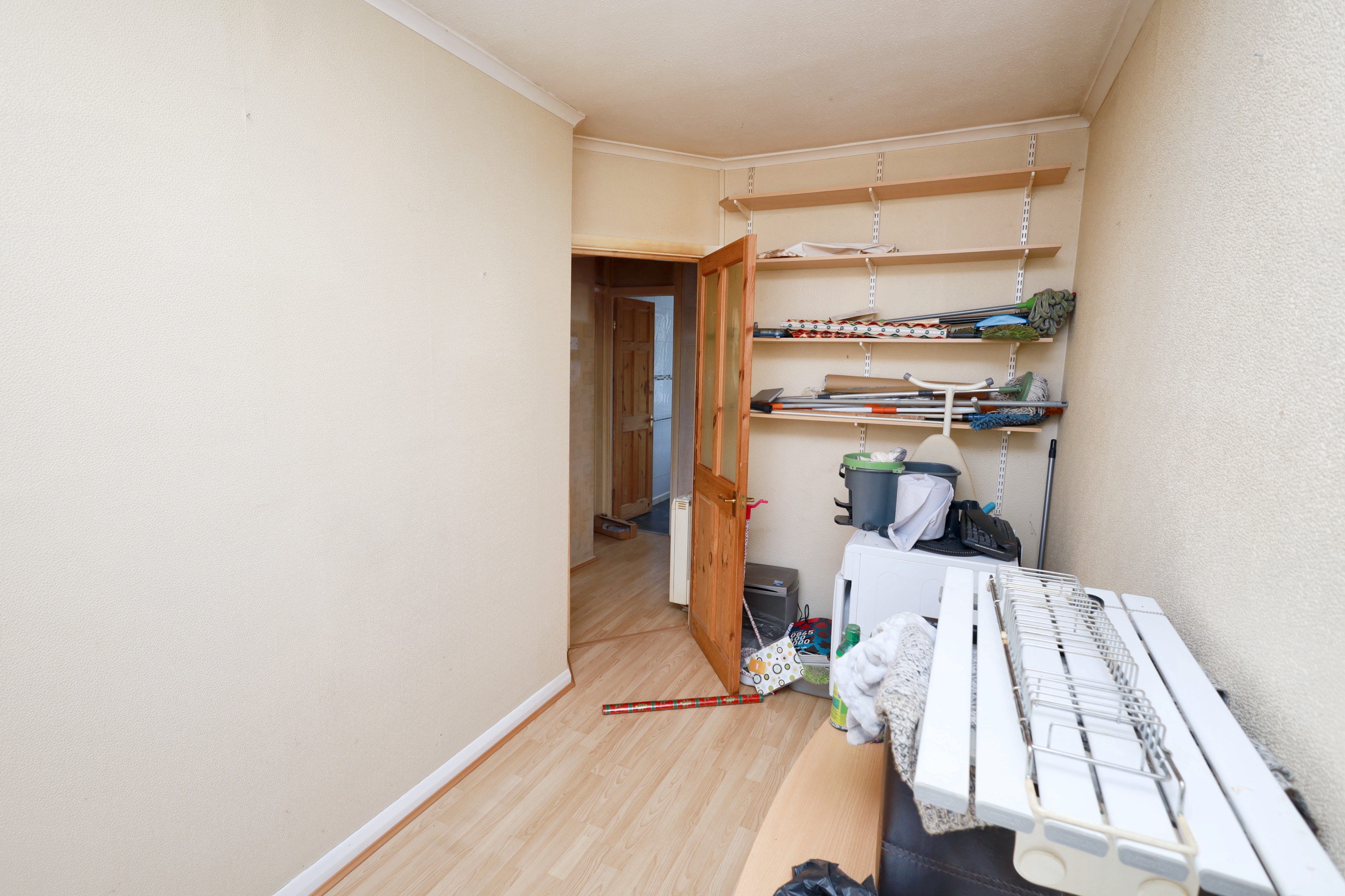 16A Barnard Gardens, Hayes, UB4 9ER