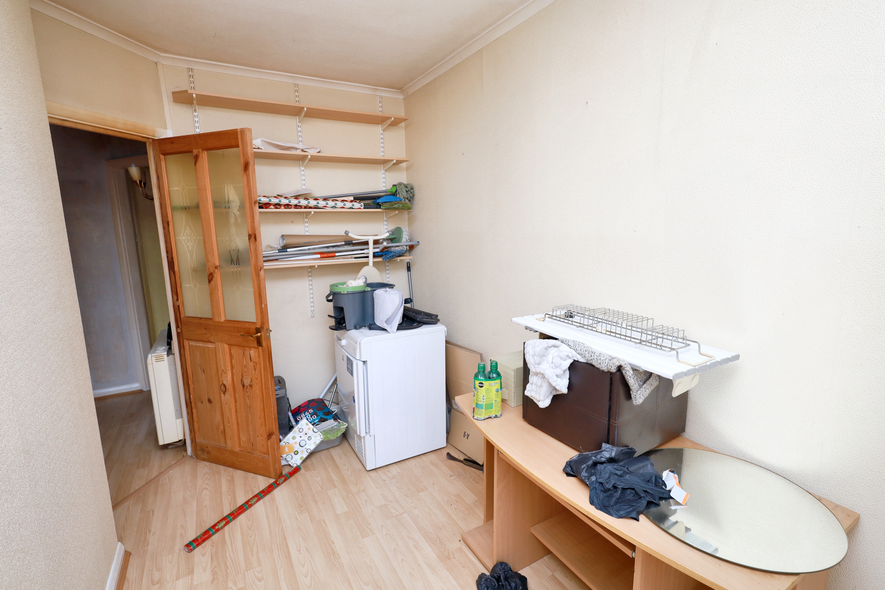 16A Barnard Gardens, Hayes, UB4 9ER