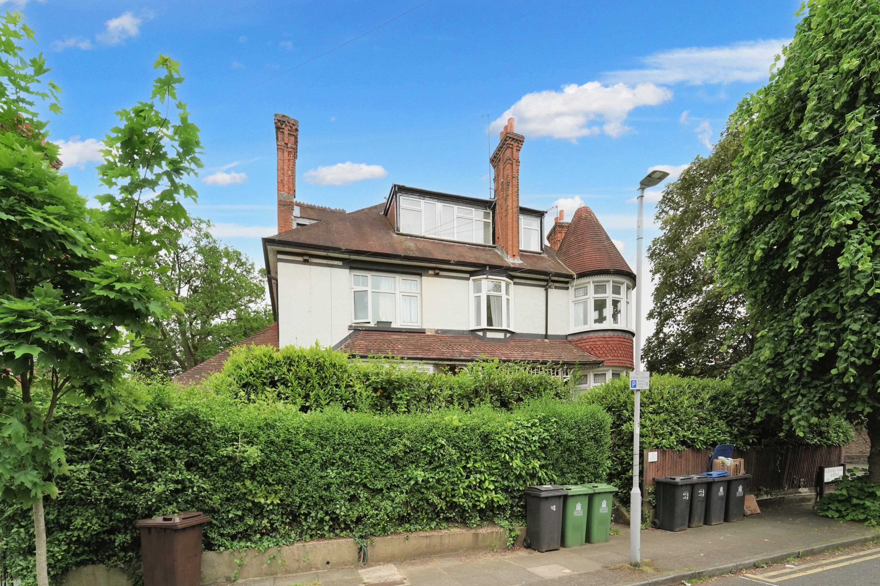 Flat 5, 2 Cranes Park Avenue, Surbiton, Surrey, KT5 8BX