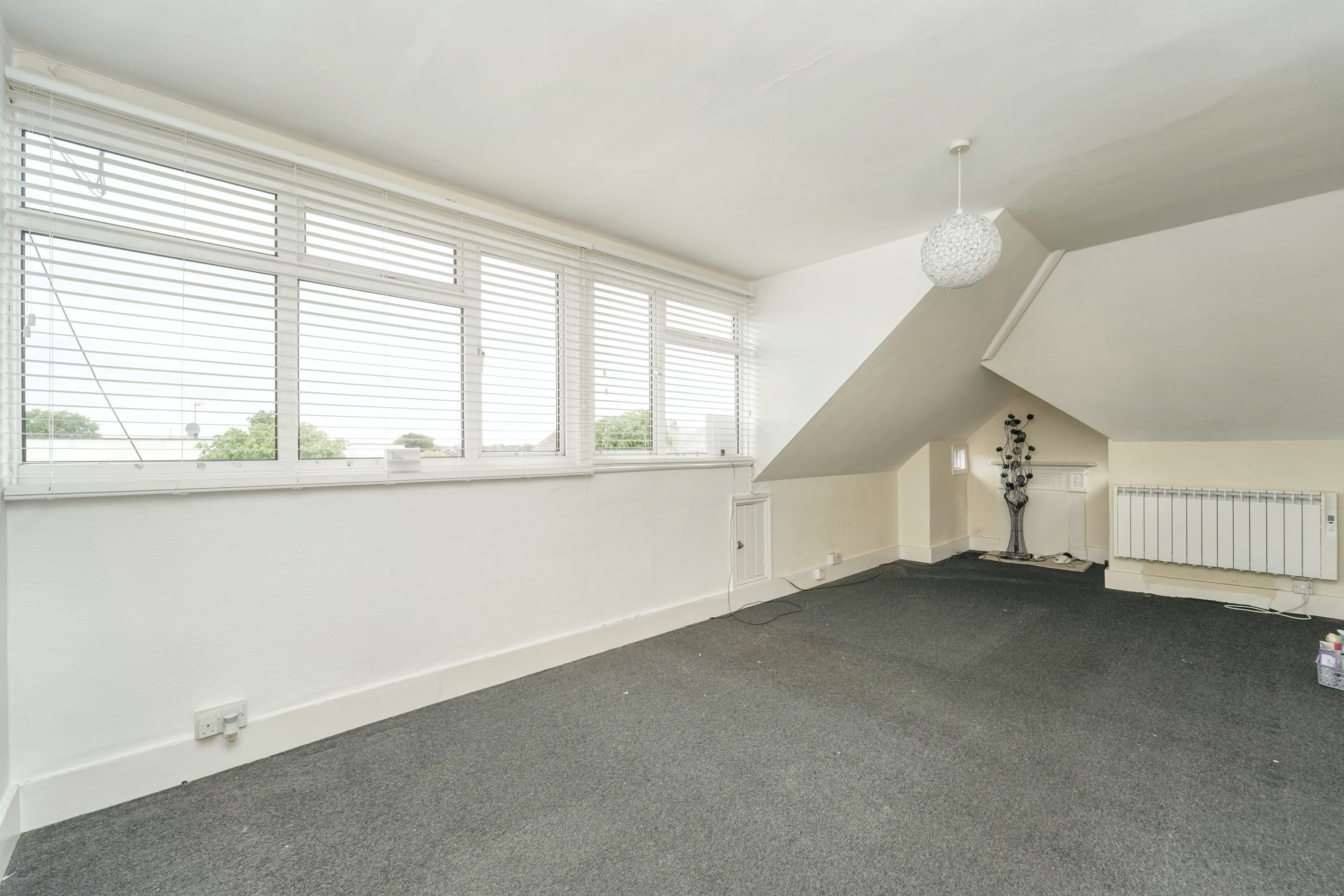 Flat 5, 2 Cranes Park Avenue, Surbiton, Surrey, KT5 8BX