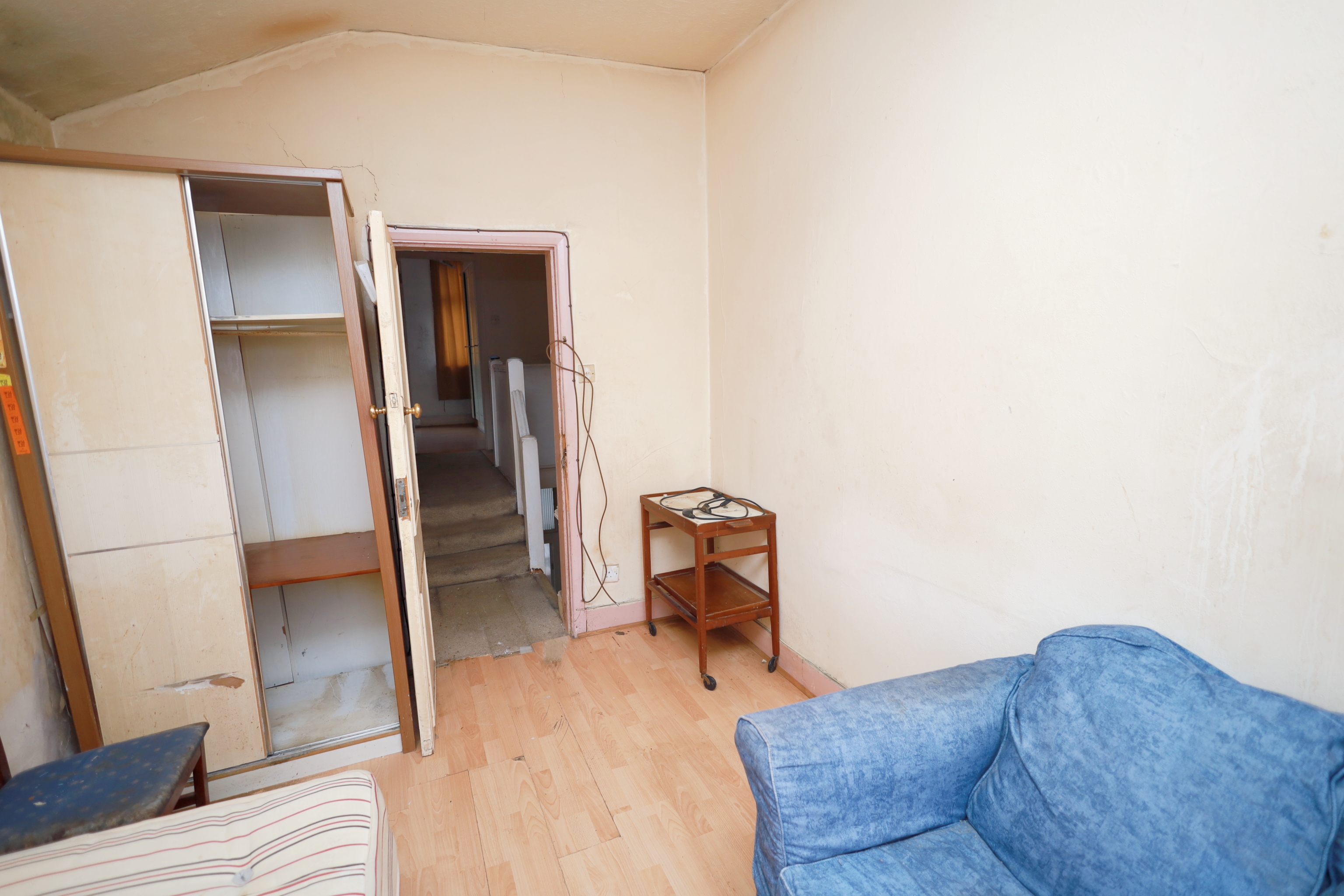 48 Pulleyns Avenue, East Ham, London E6 3LZ