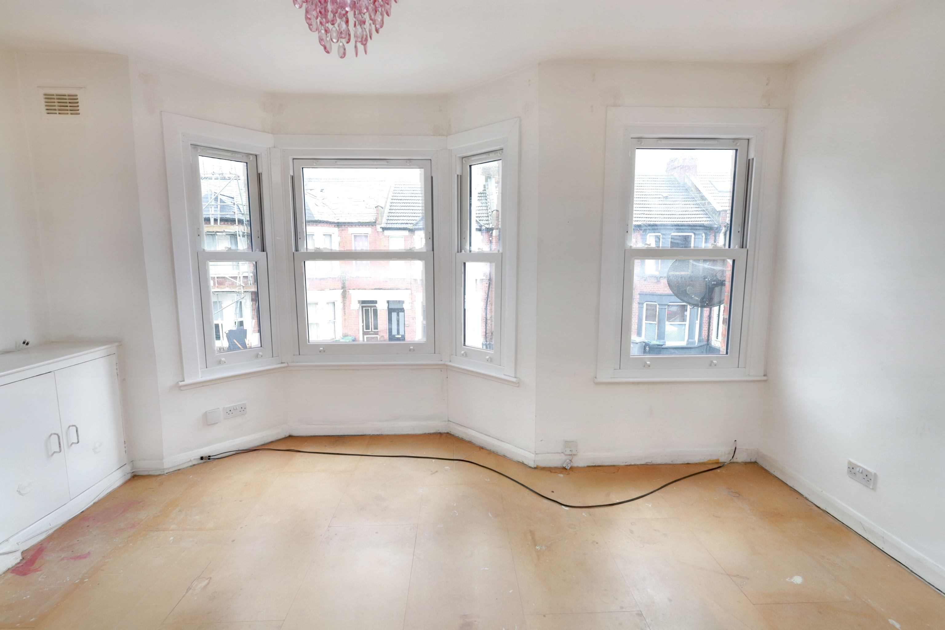 Flat B, 43 Cobbold Road, London, NW10 9SU