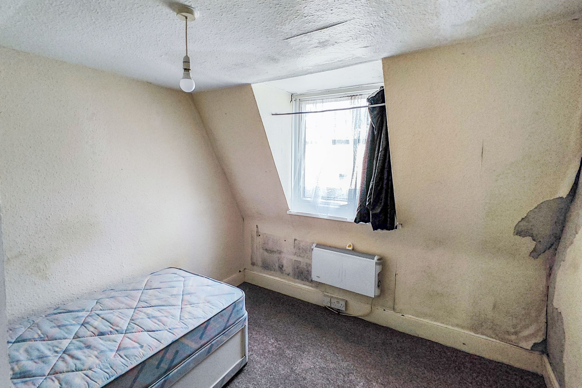 Second Floor Flat, 13 Victoria Place, Stoke, Plymouth, PL2 1BY