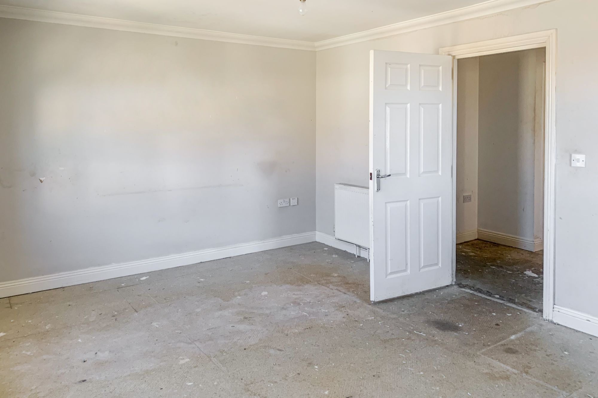 Flat 9, 13 Simeon Street, Ryde, Isle Of Wight, PO33 1JZ