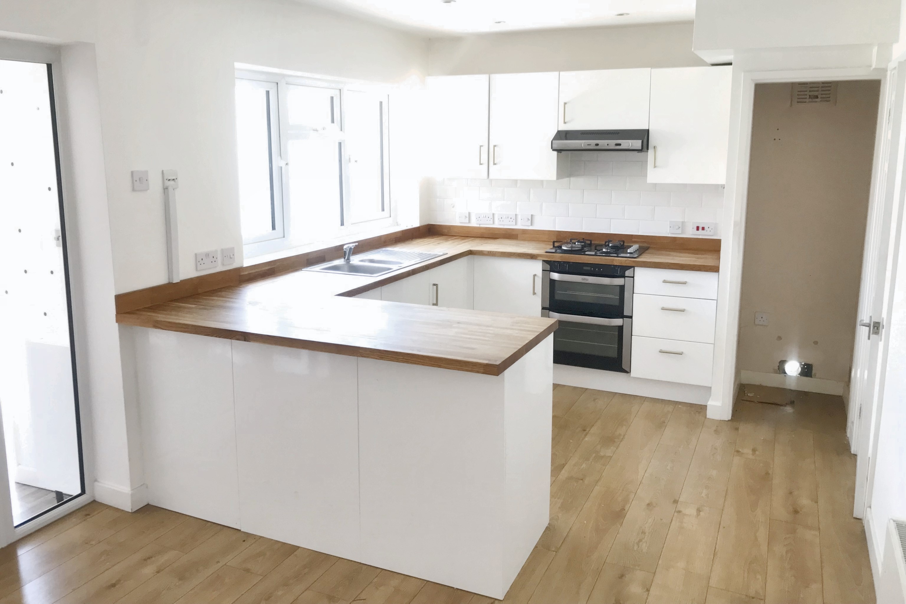 49 Church Road, Benfleet, Essex, SS7 4BP