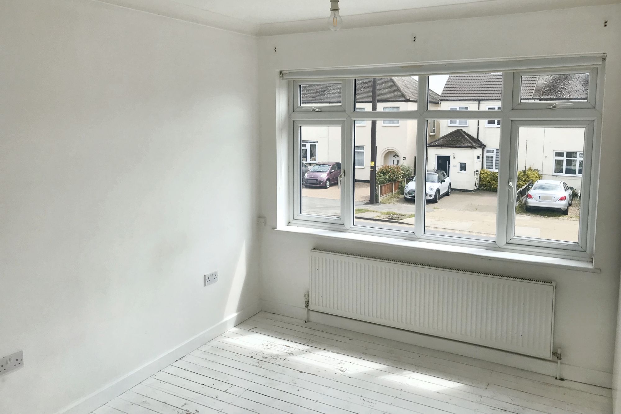 49 Church Road, Benfleet, Essex, SS7 4BP