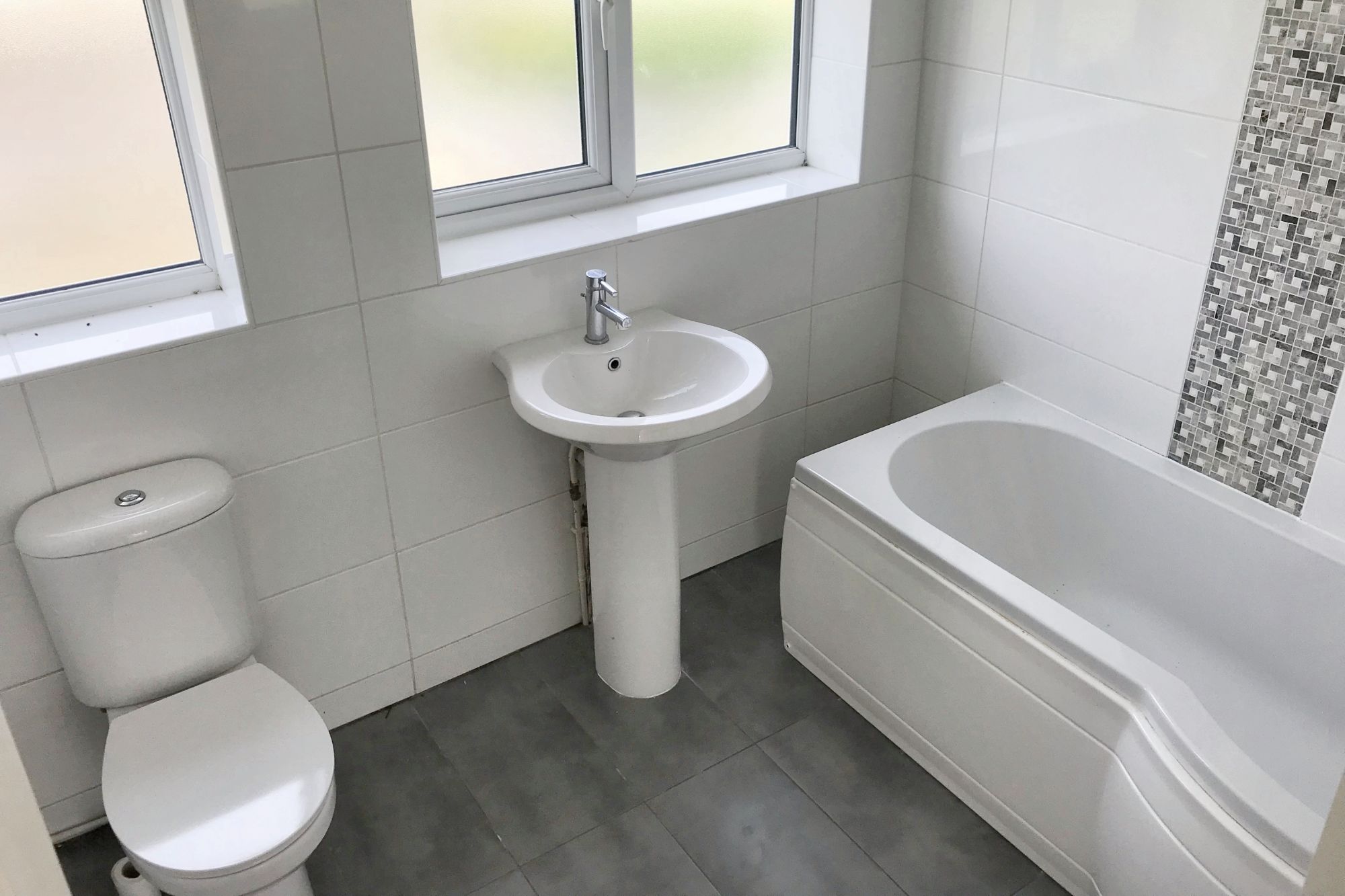 49 Church Road, Benfleet, Essex, SS7 4BP