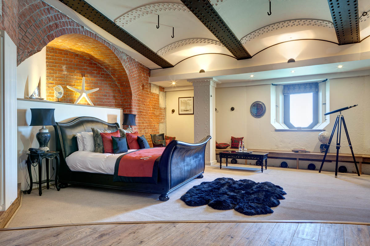 Spitbank Fort, Solent, Hampshire, PO5 3PA