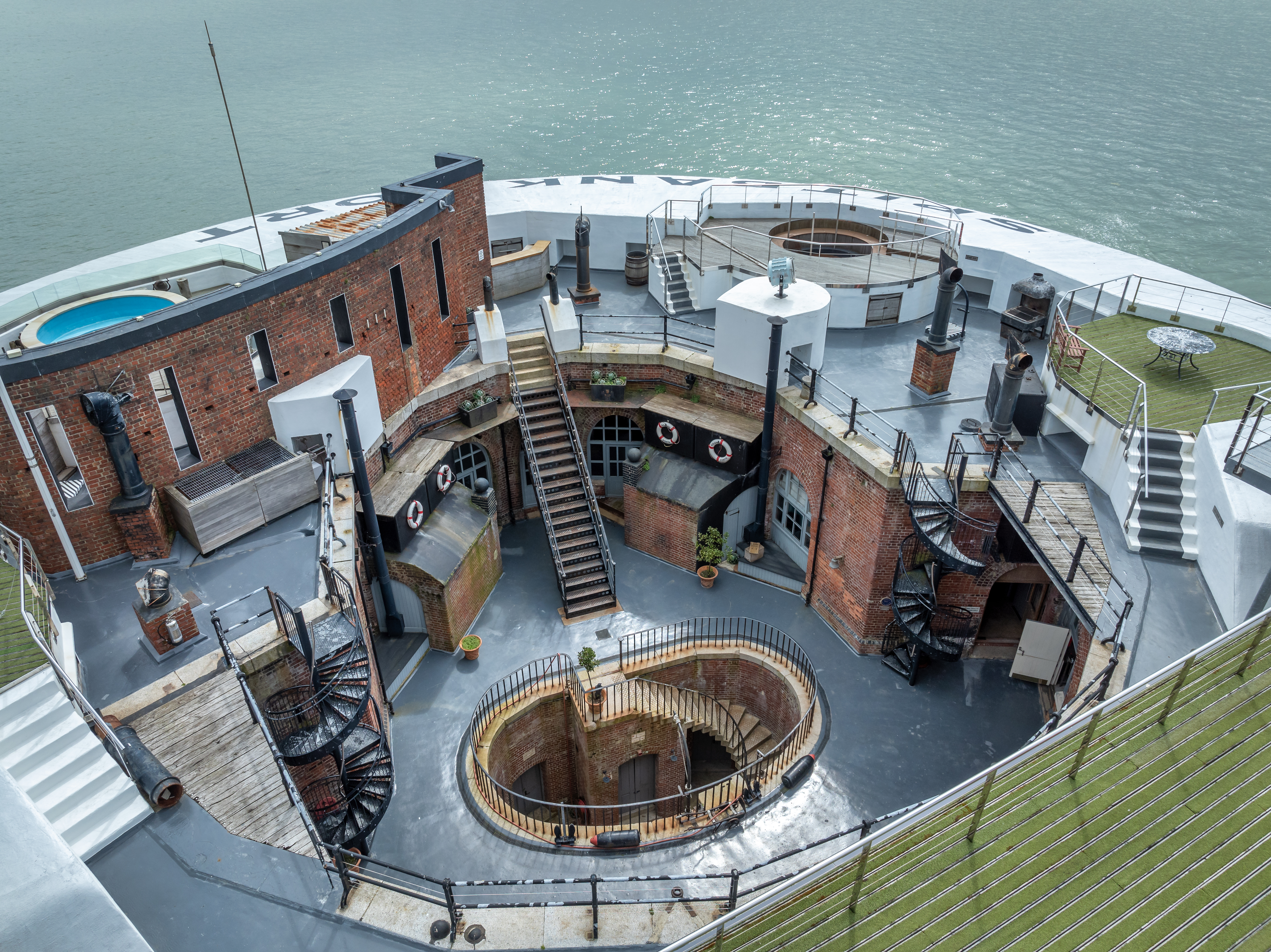 Spitbank Fort, Solent, Hampshire, PO5 3PA