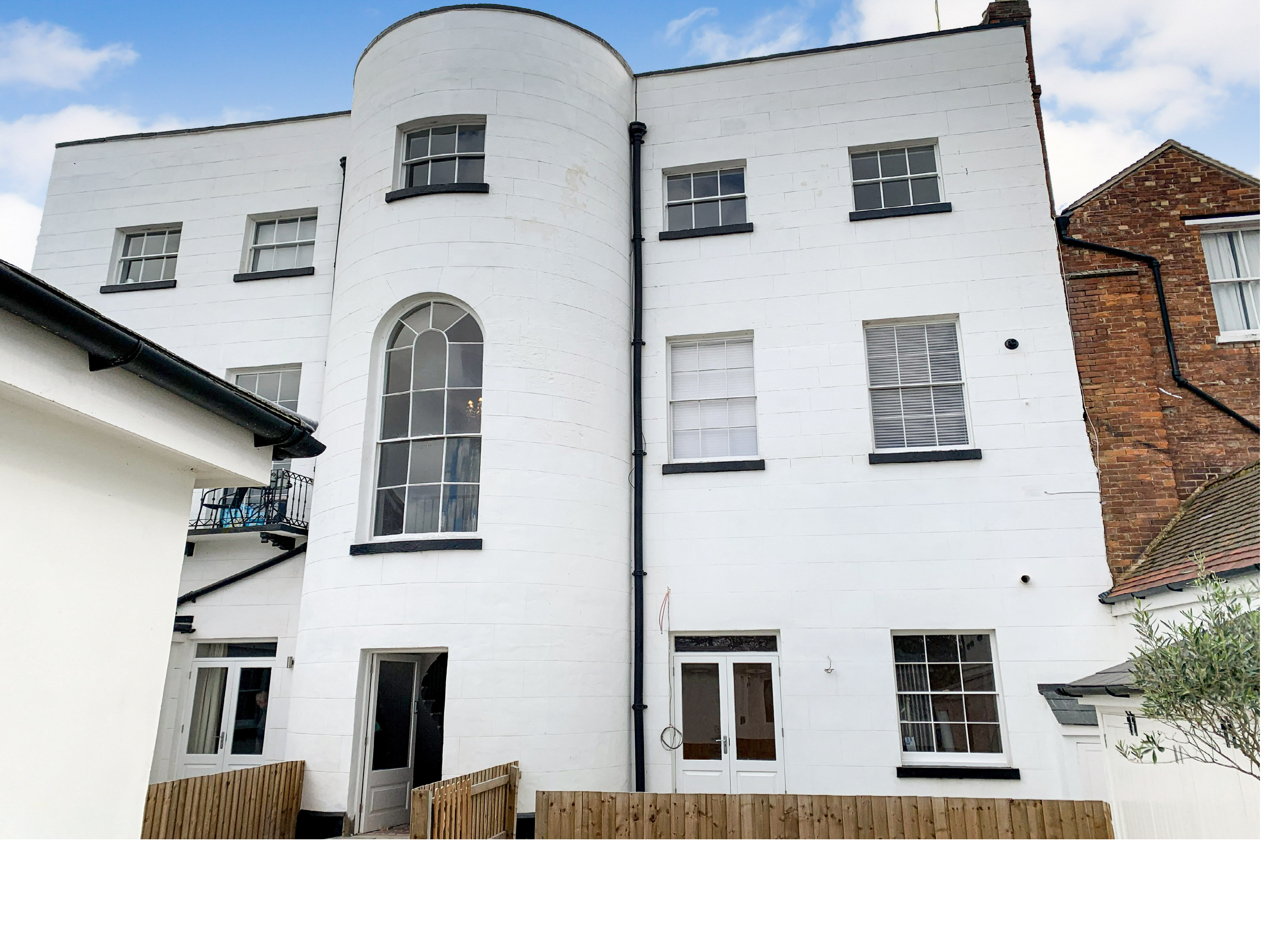 Flat 1 Moffat House, 66 High Street, Tewkesbury, GL20 5FU