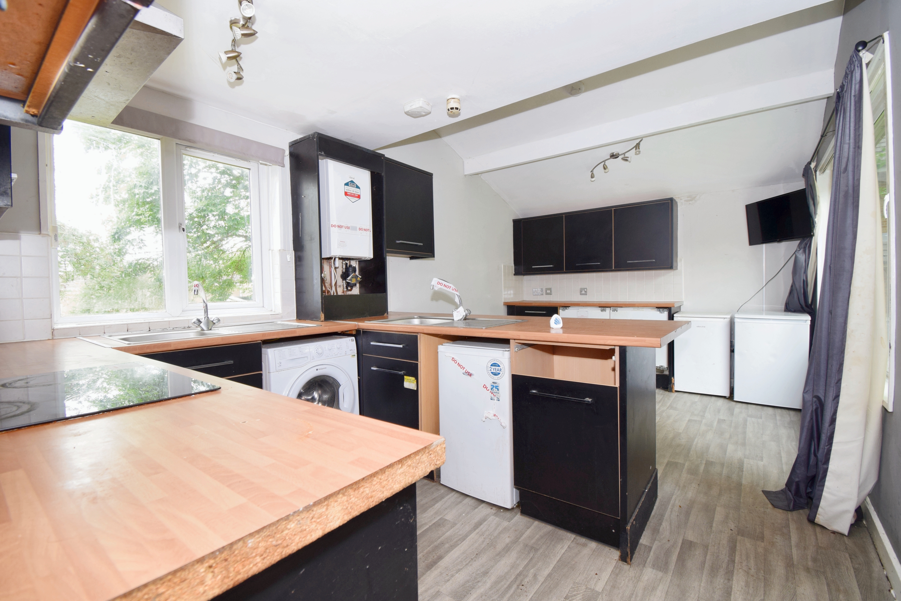 Unit 41, Norfolk Park Village, 200 Norfolk Park Road, Sheffield, South Yorkshire, S2 2UA