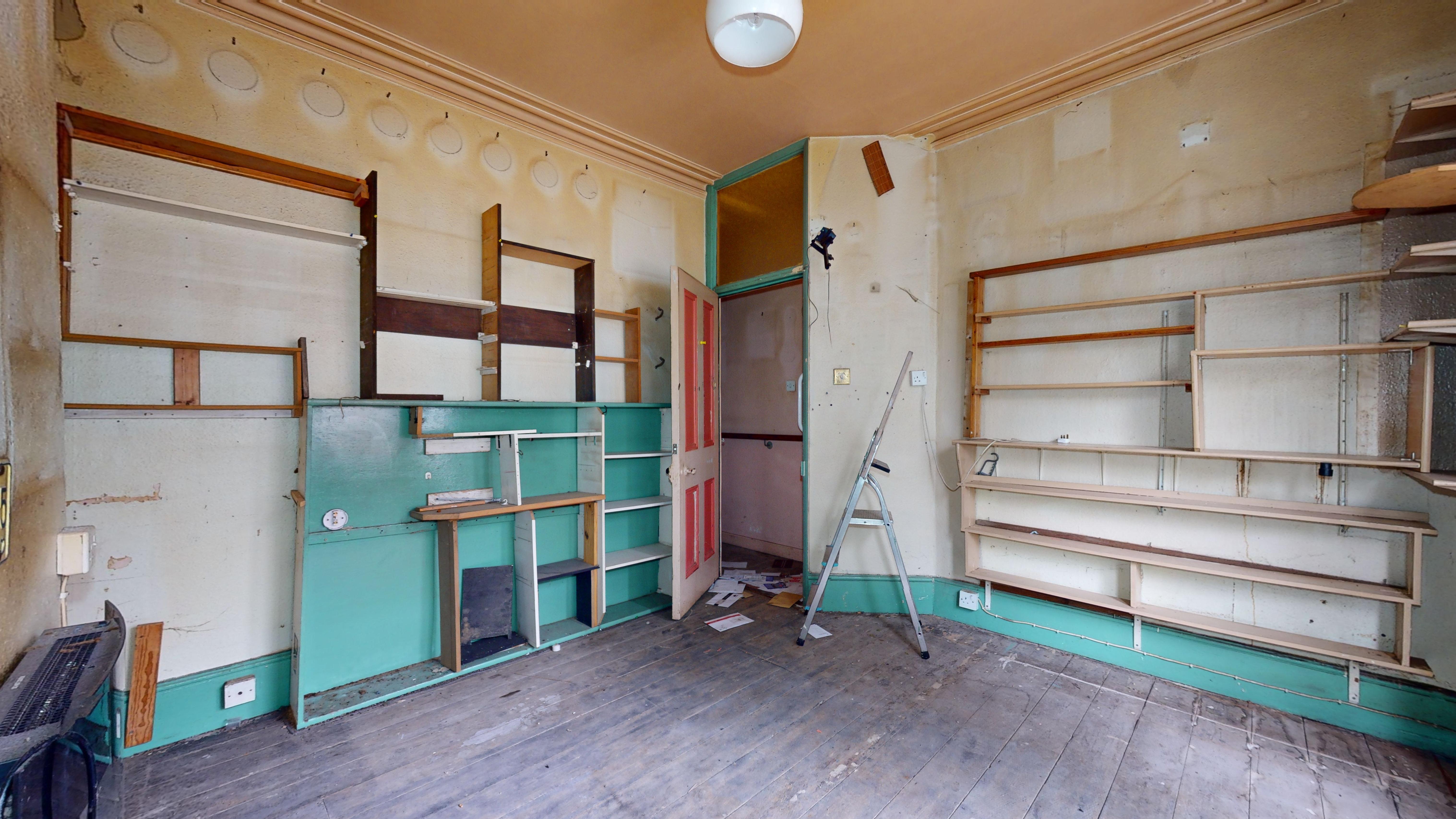Ground Floor Flat 103 Grayshott Road, Battersea, London, SW11 5UD