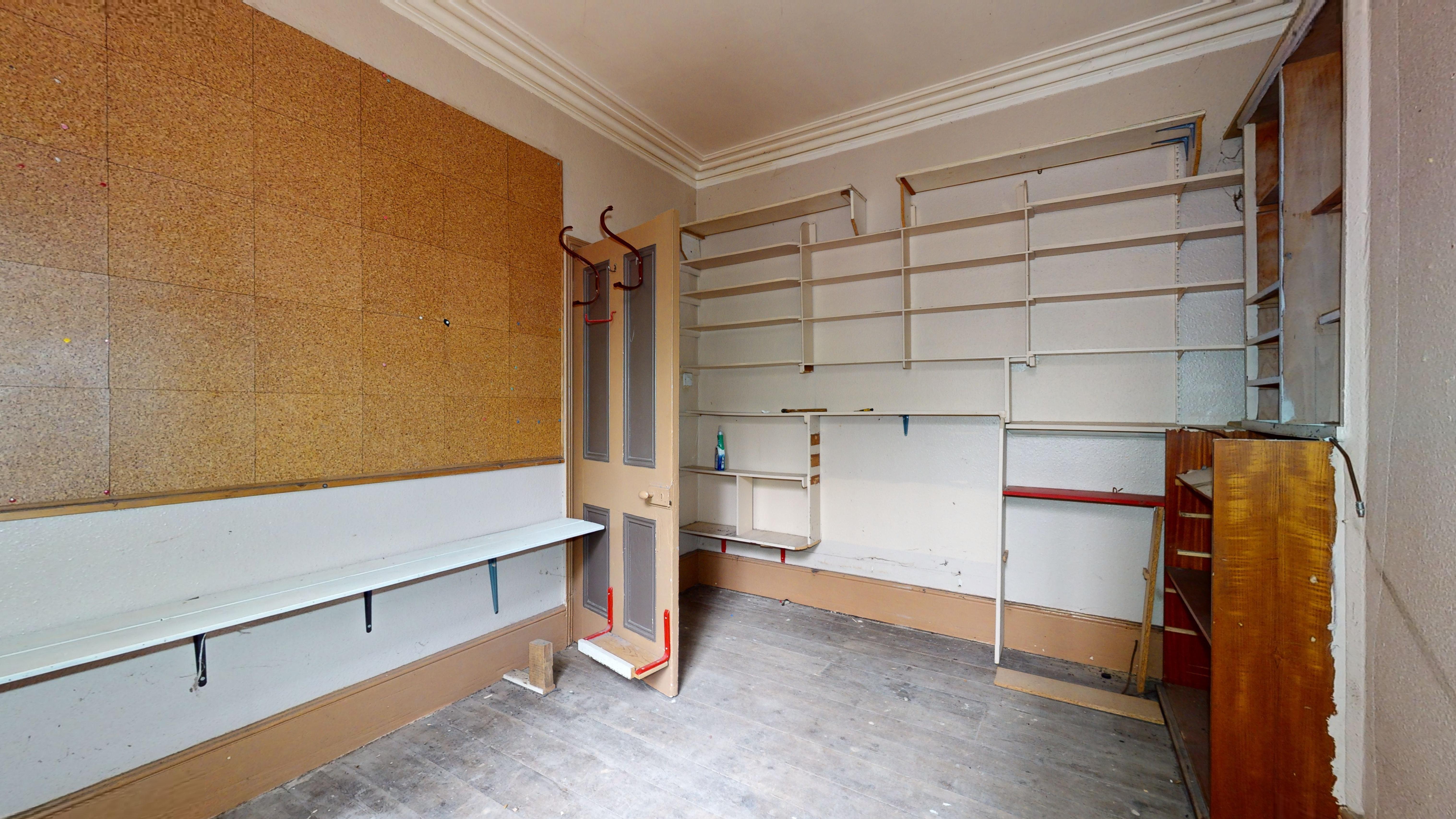 Ground Floor Flat 103 Grayshott Road, Battersea, London, SW11 5UD
