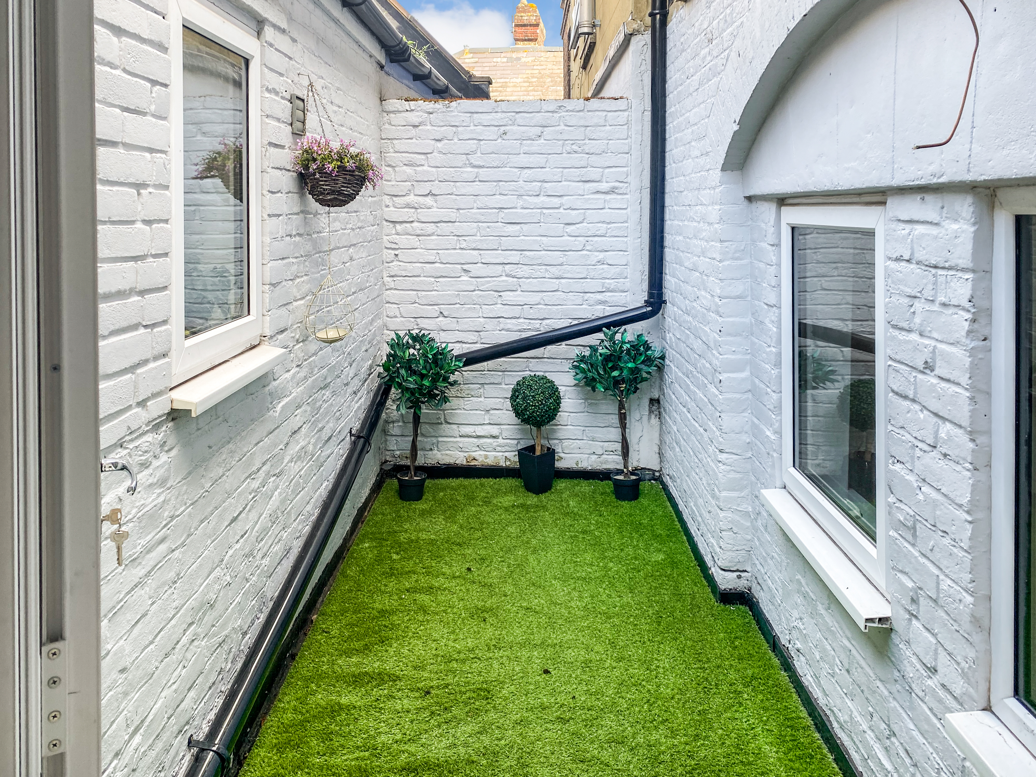 52A St Leonards Avenue, Windsor, Berkshire SL4 1HX