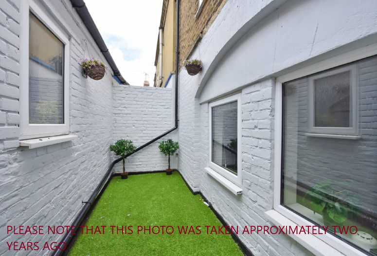 52A St Leonards Avenue, Windsor, Berkshire SL4 1HX