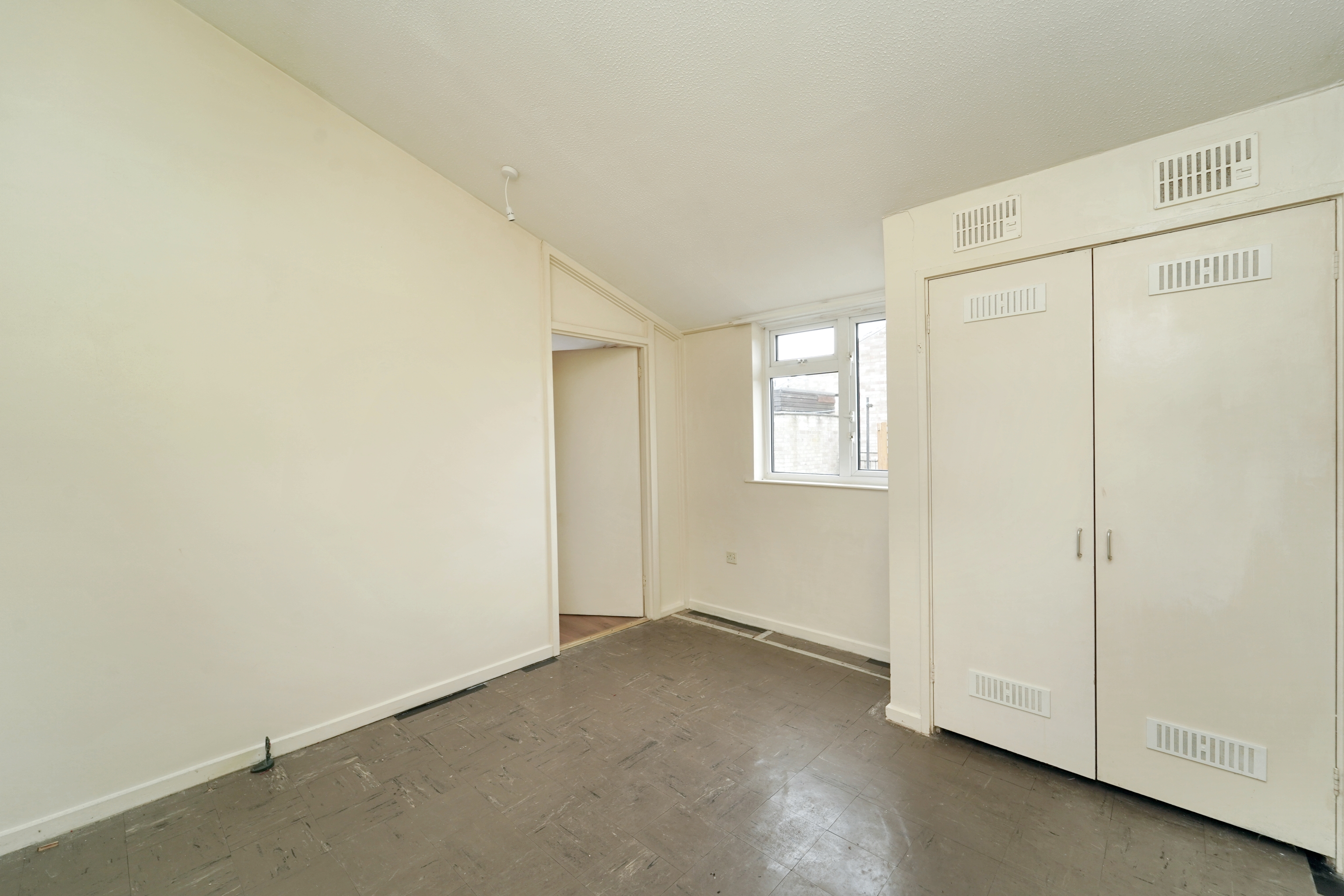 1 Colemans Close, Calne, Wiltshire, SN11 8NJ