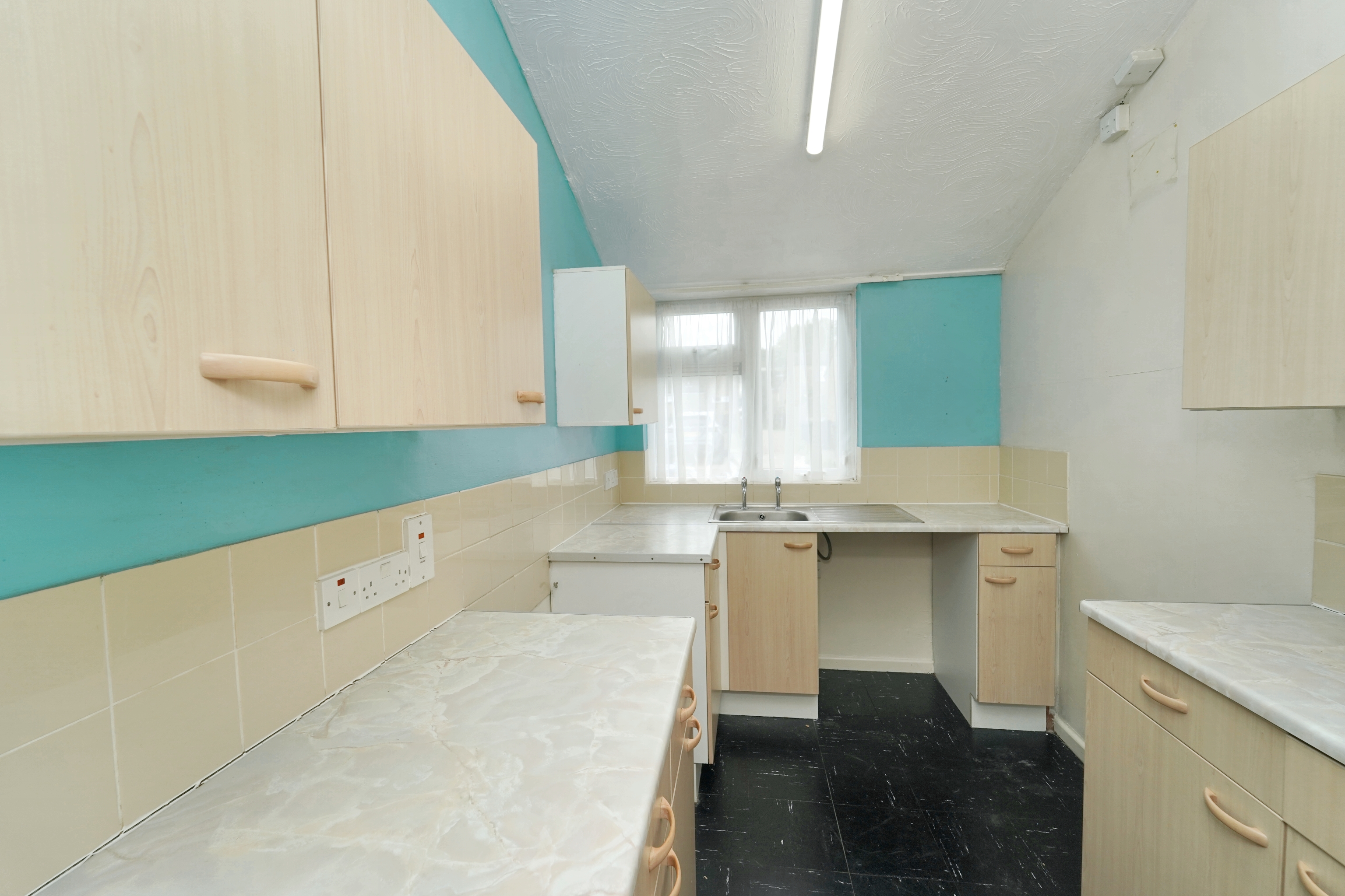 1 Colemans Close, Calne, Wiltshire, SN11 8NJ