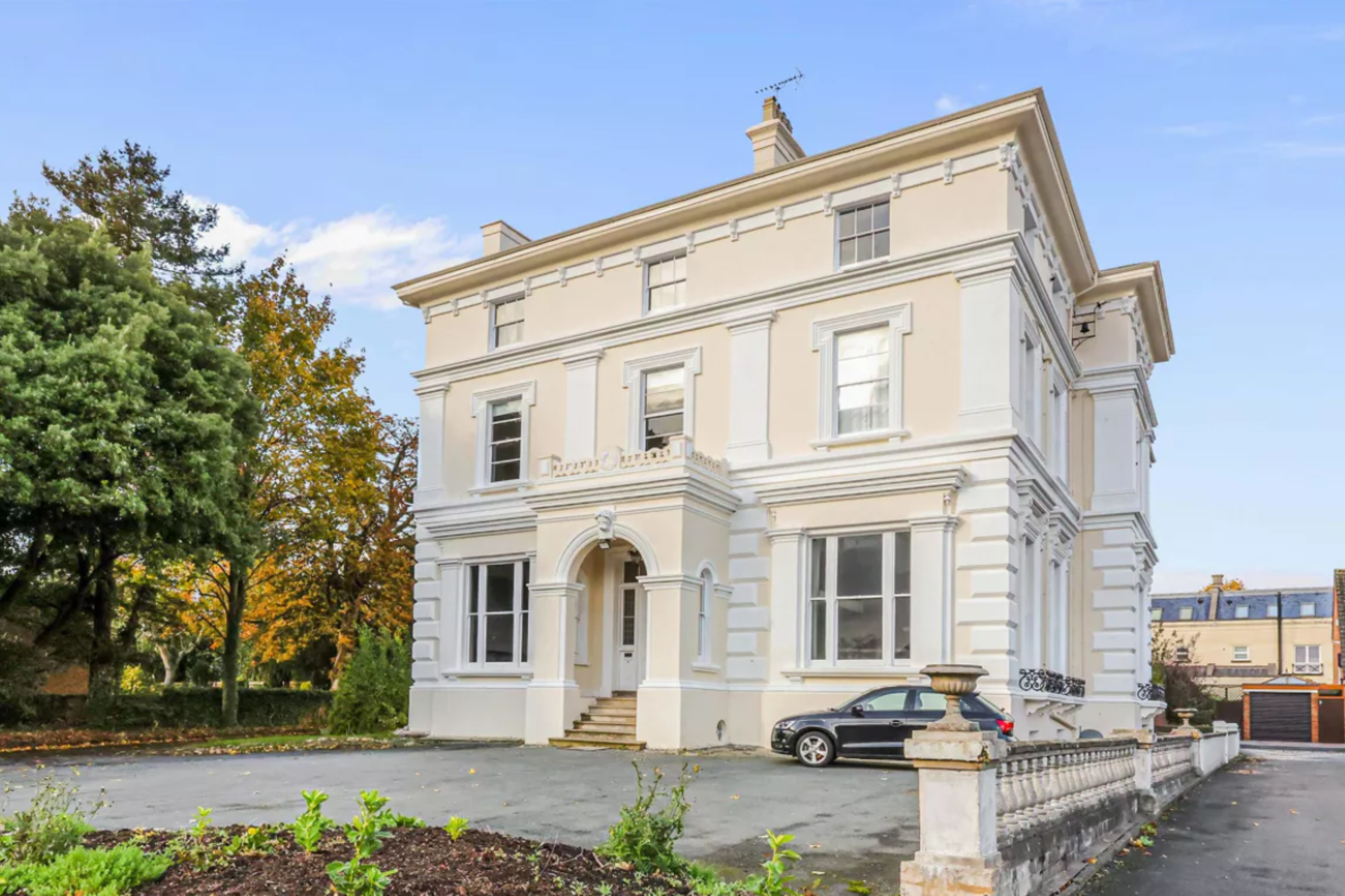 Hill Court House, Hillcourt Road, Cheltenham, GL52 3JL