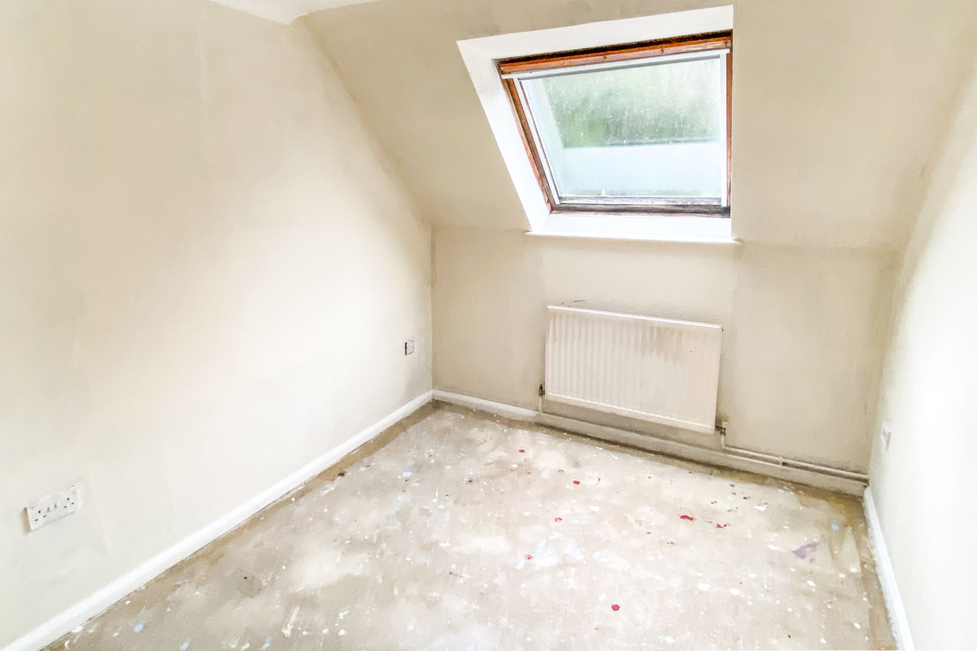 Flat 41 Atholl Court & Garage G28, Kingsway Gardens, Andover, SP10 4BB