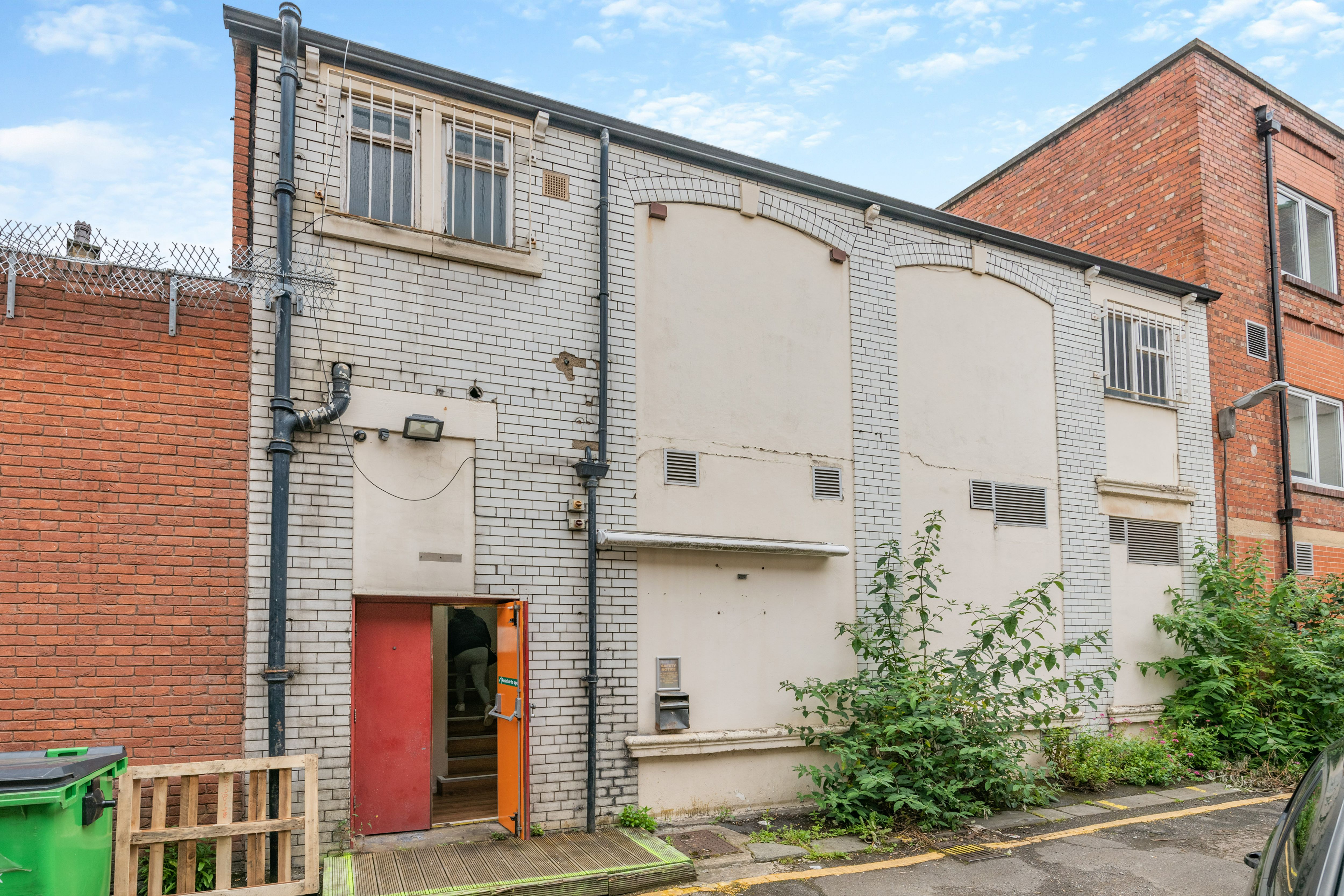 8-10 Cheapside, Barnsley, South Yorkshire, S70 1RR