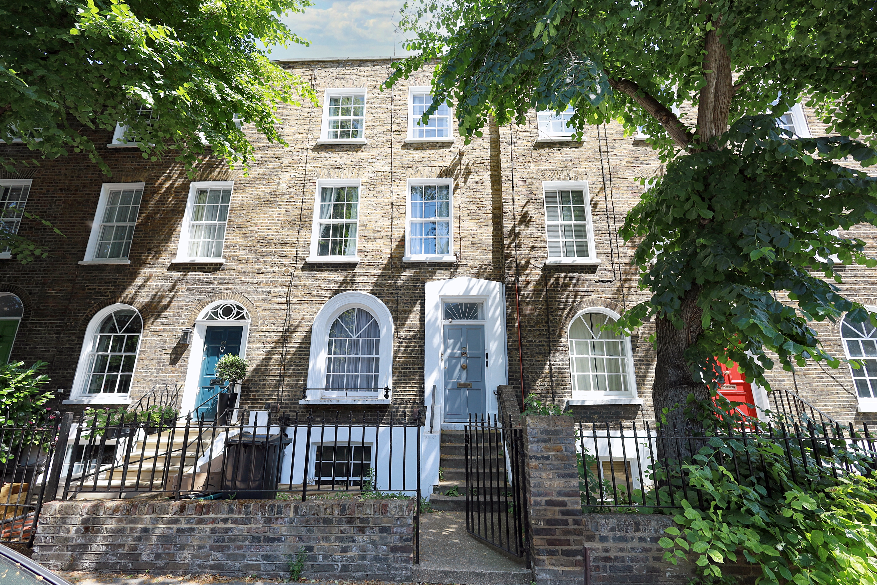 Flat A, 62 Canonbury Road, Islington, London, N1 2DQ