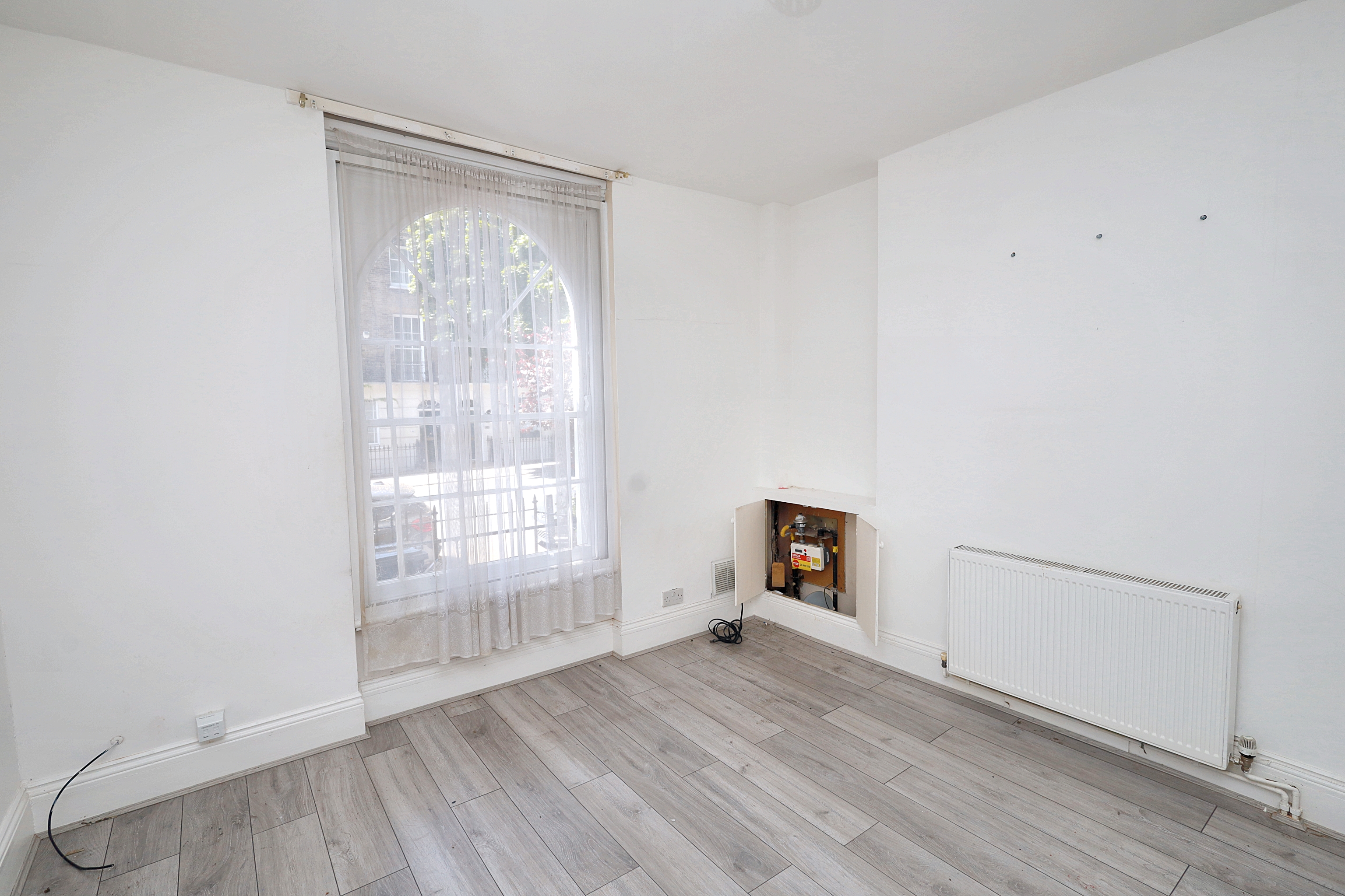 Flat A, 62 Canonbury Road, Islington, London, N1 2DQ